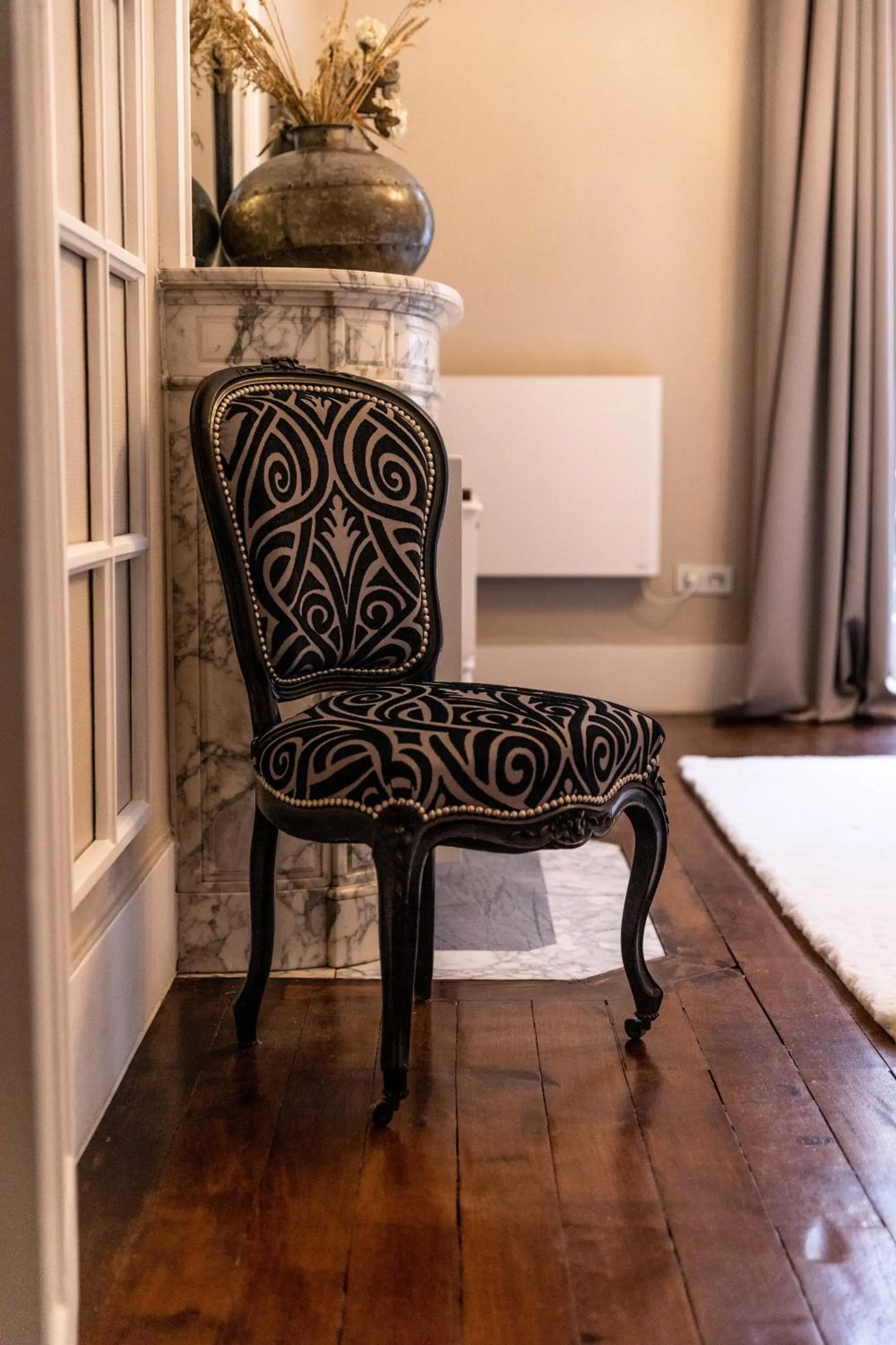 Seating area in Hotel Ô Château