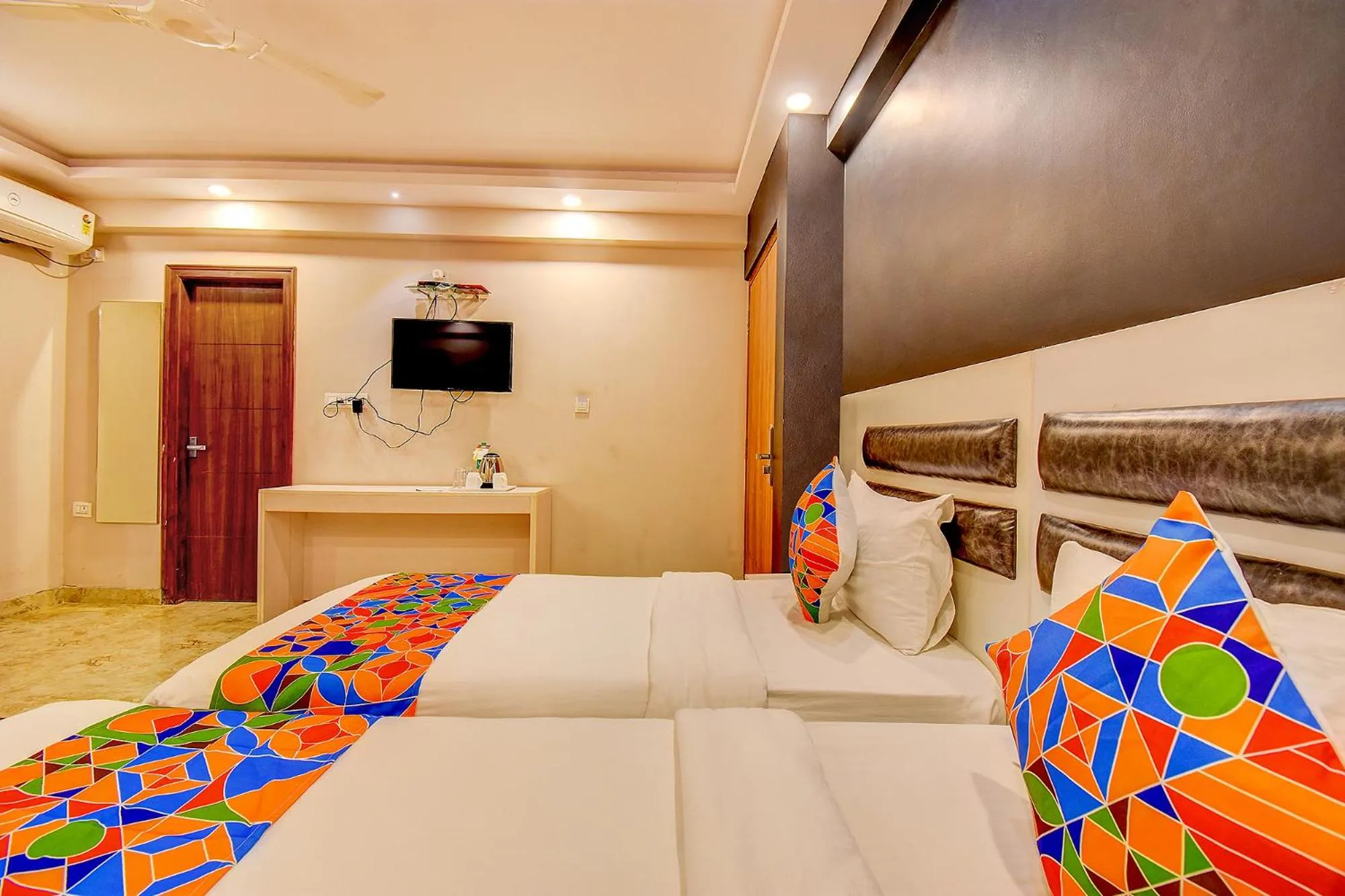 Bed in FabHotel Cozzy Inn - Tilak Nagar Main Road, Jayanagar