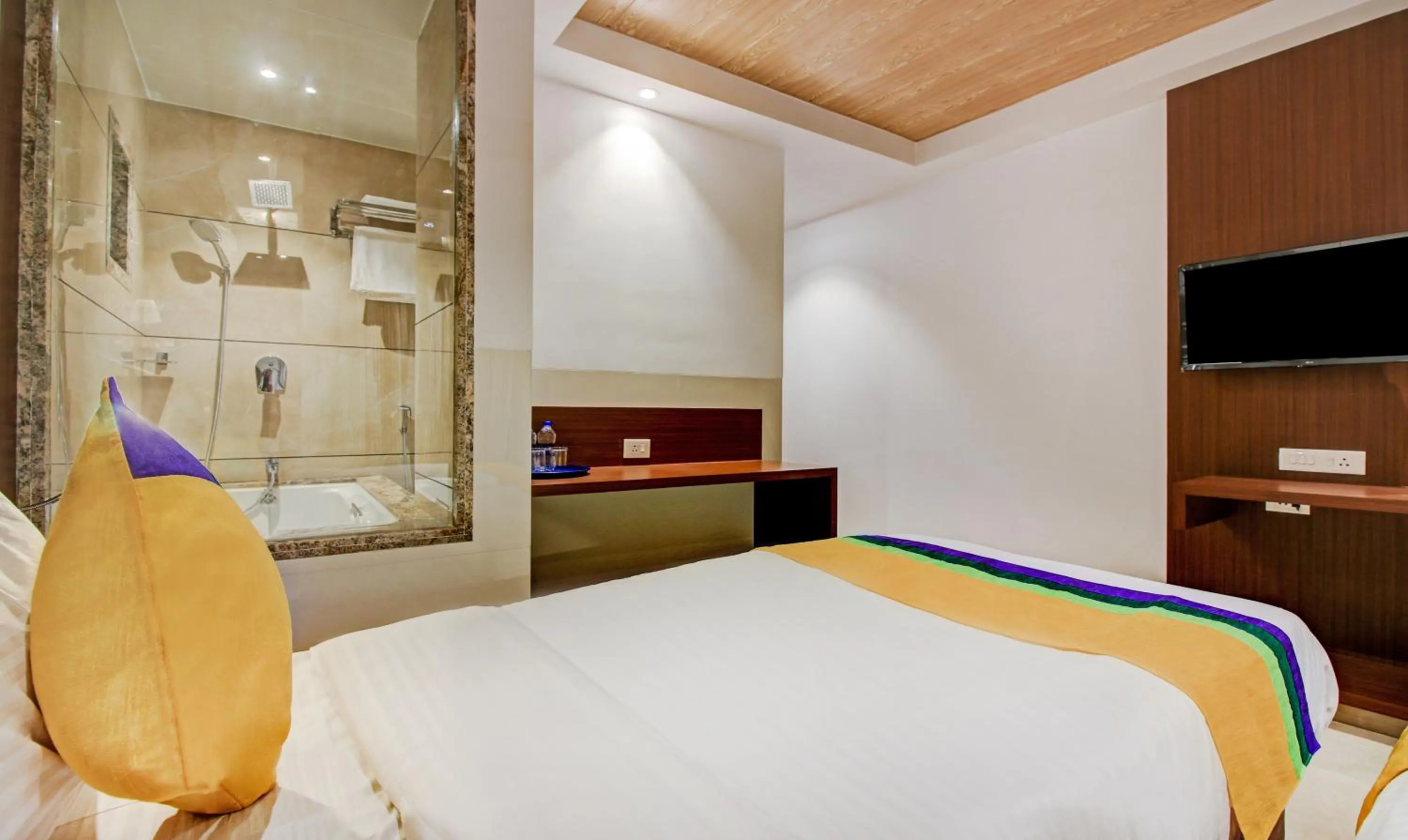 Bed in Hotel Aarush Inn