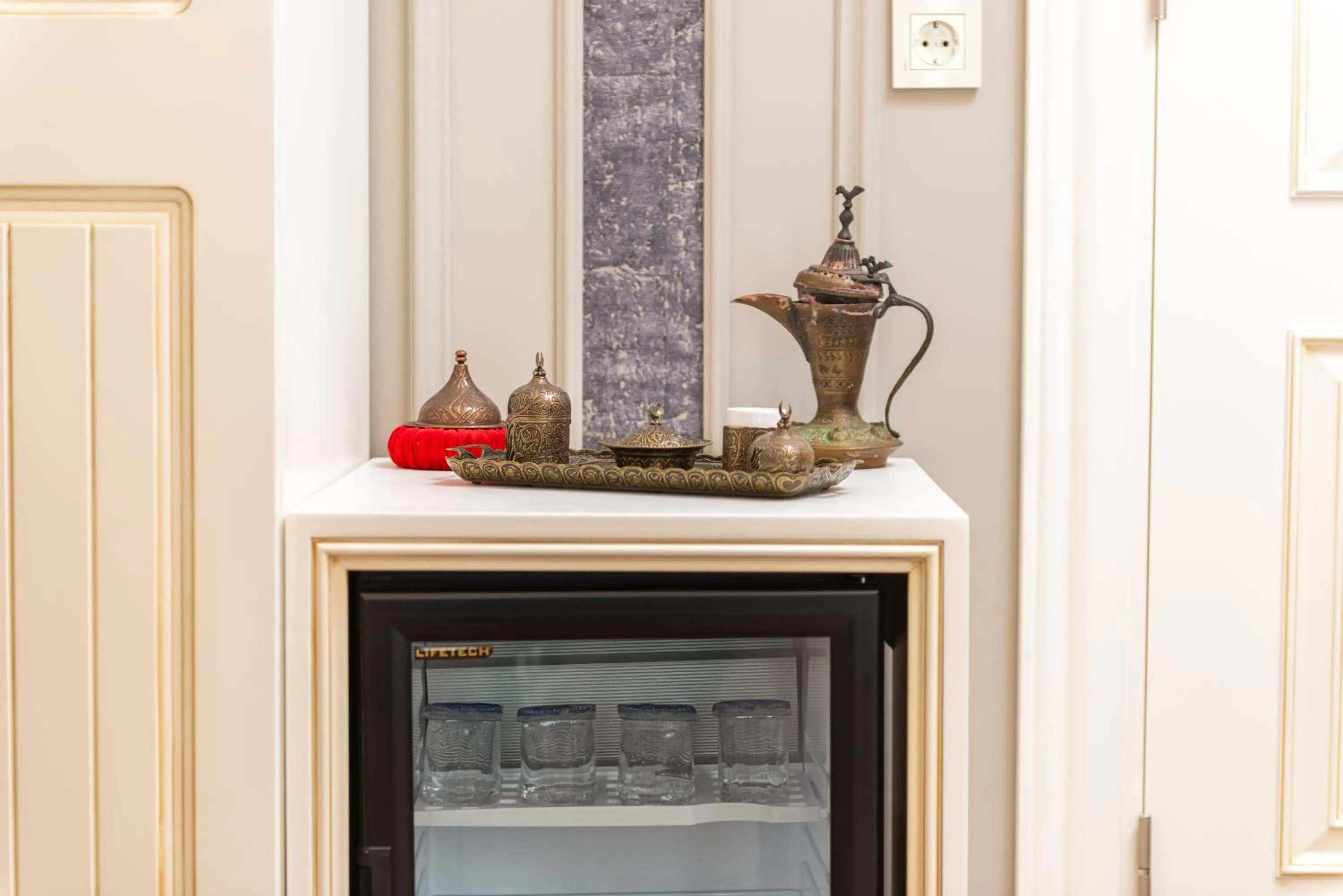 Coffee/tea facilities in Begonville Mansion Oldcity