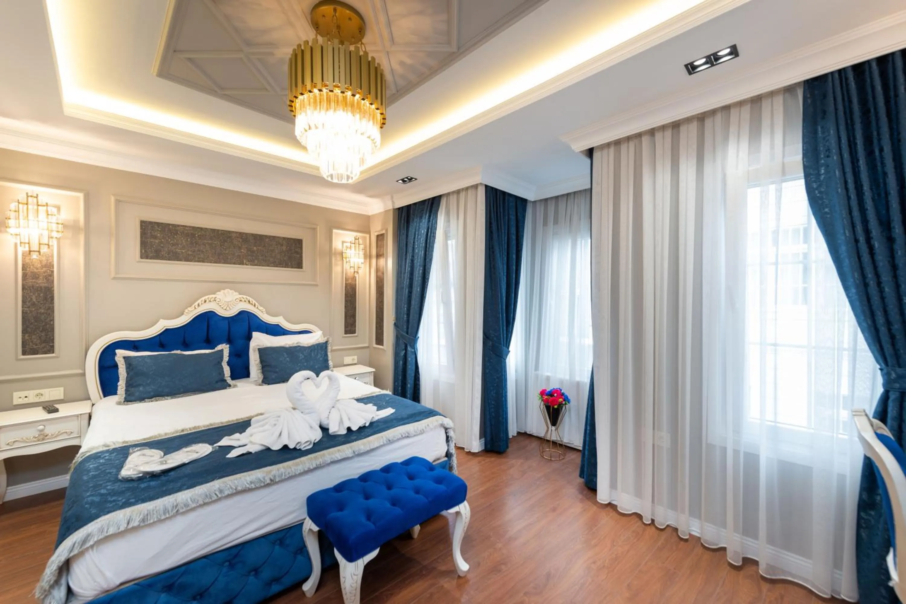 Bed in Begonville Mansion Oldcity