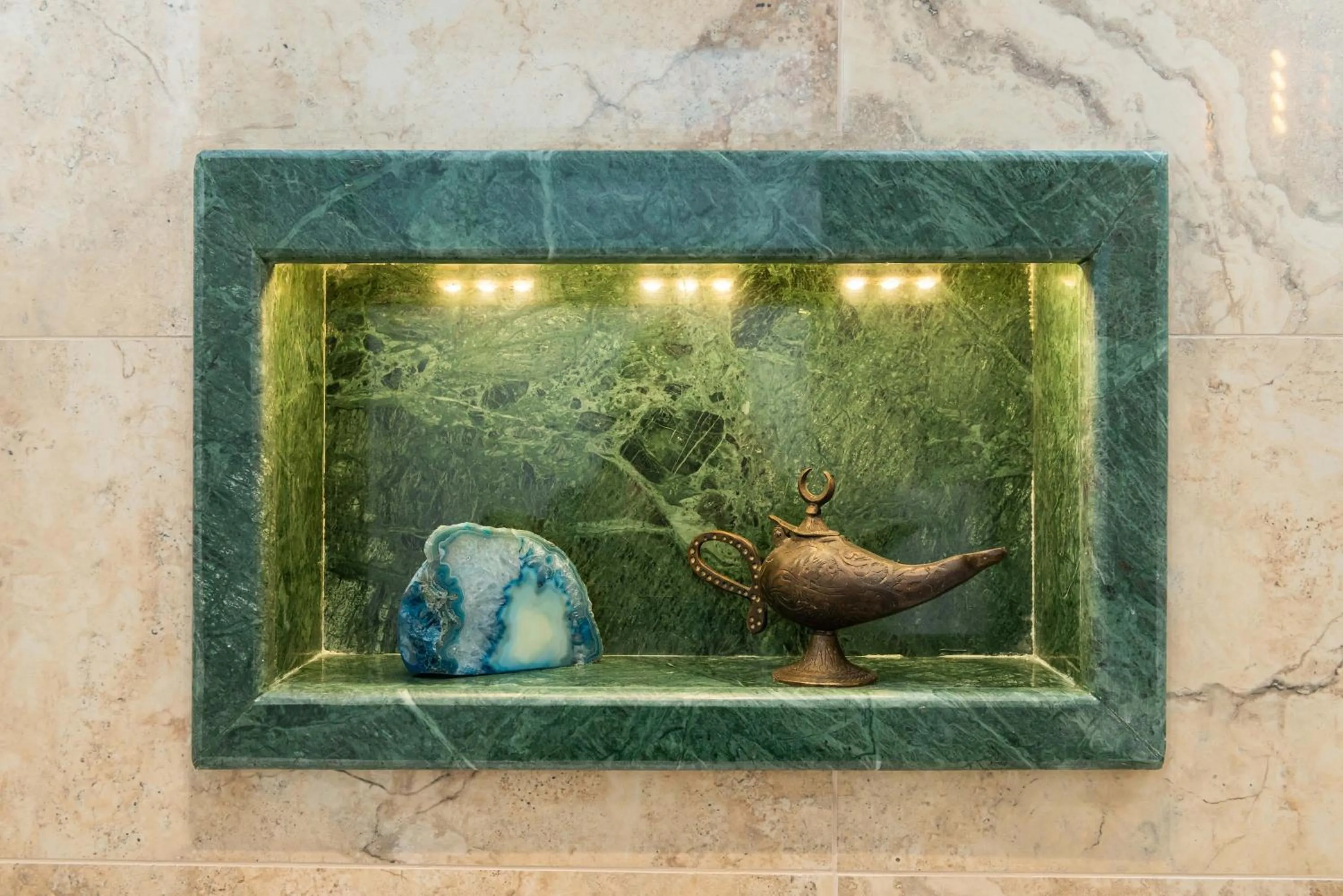 Bathroom in Begonville Mansion Oldcity