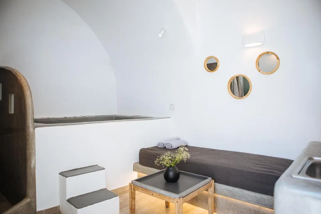 Hot Tub in Aetheria Villas