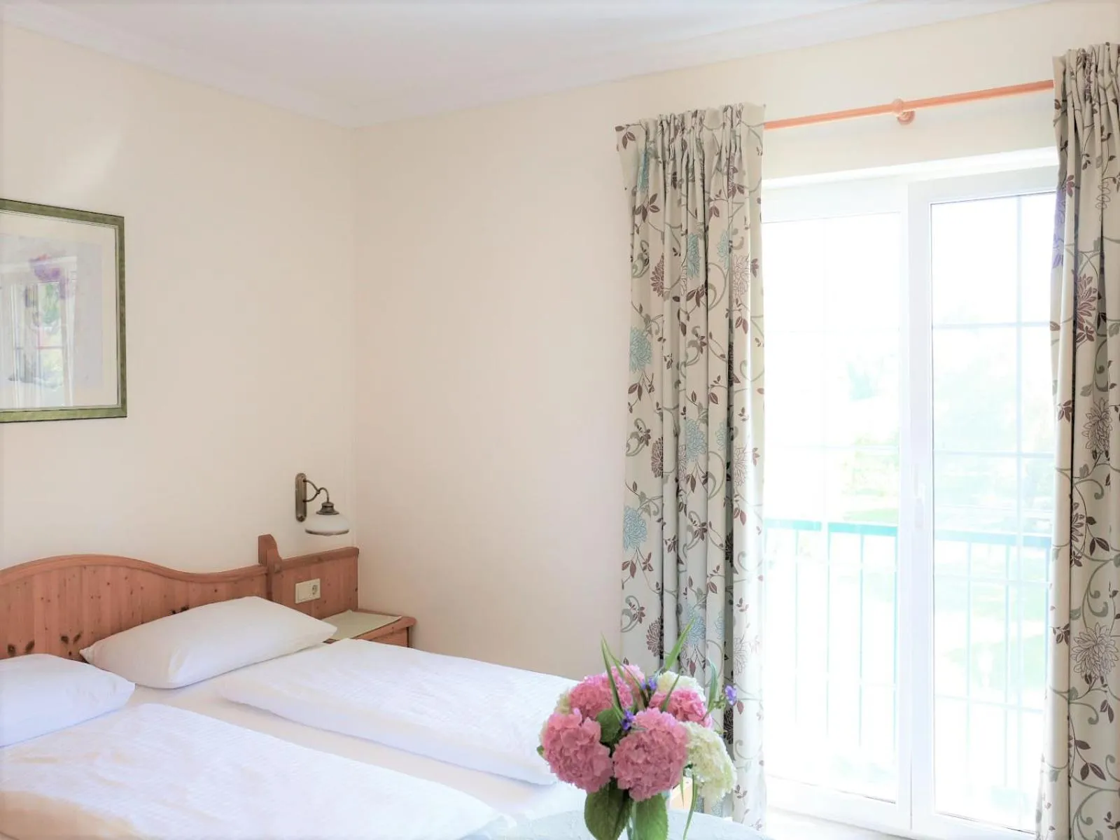 Photo of the whole room, Bed in BIRKENHOF GOLS - B & B - Wohlfühl Hotel mit Wochenend-Restaurant