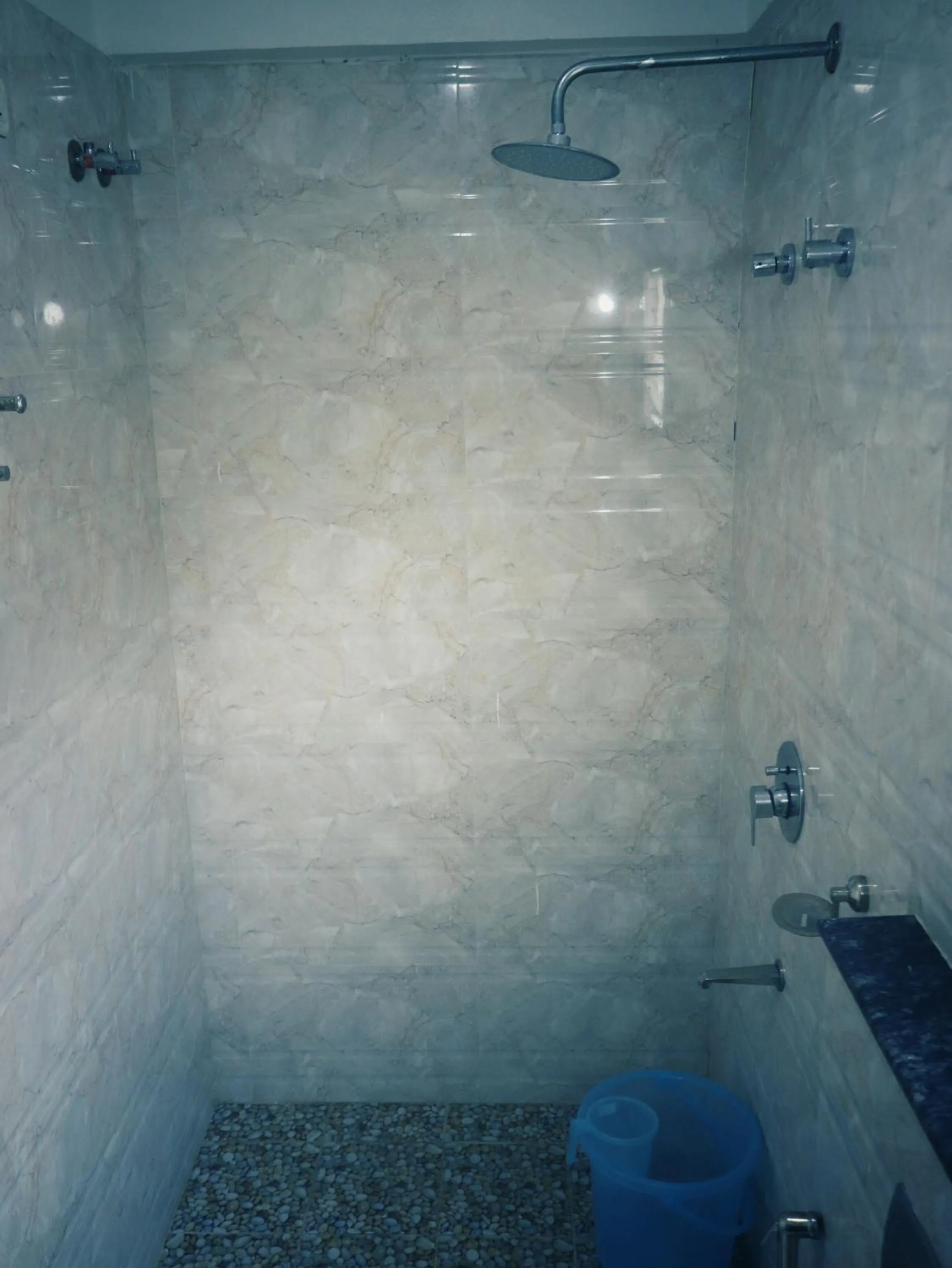 Shower in The Green Path Eco Hotel