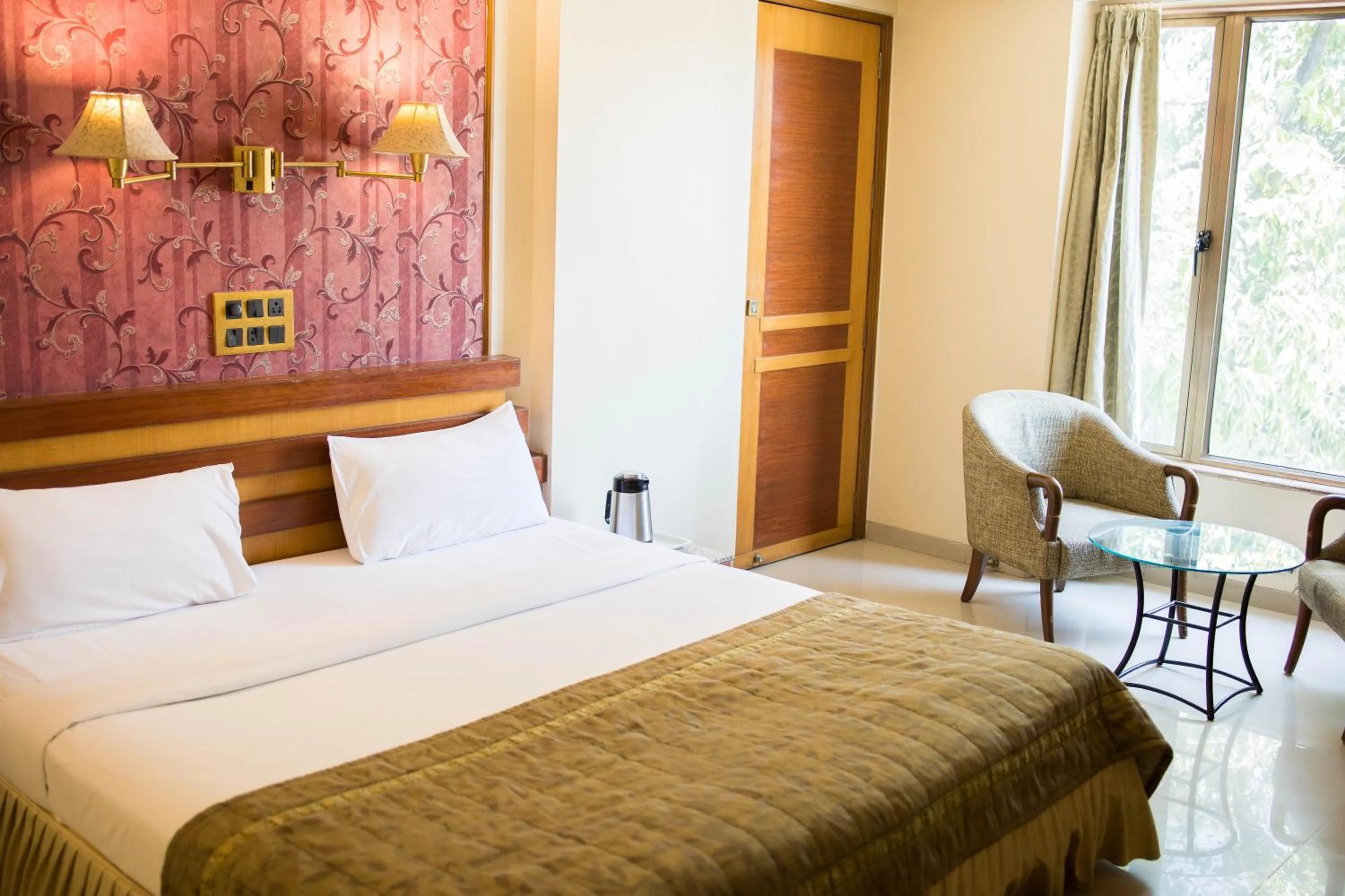 Bed in The Deccan Royaale, Shivaji Nagar