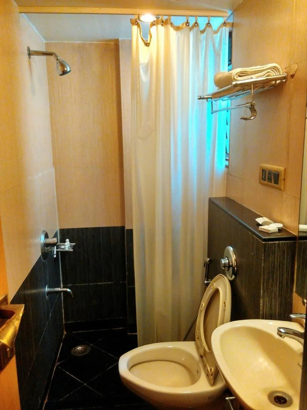 Bathroom in The Deccan Royaale, Shivaji Nagar