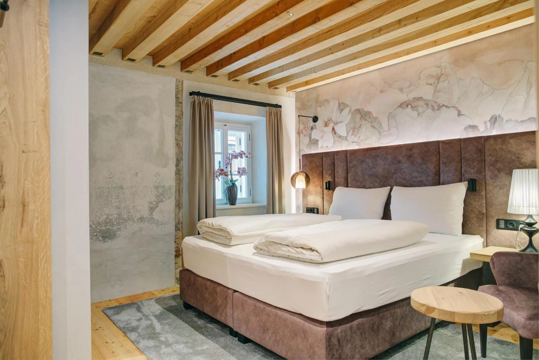 Bedroom, Bed in Boutique Hotel im Auracher Löchl