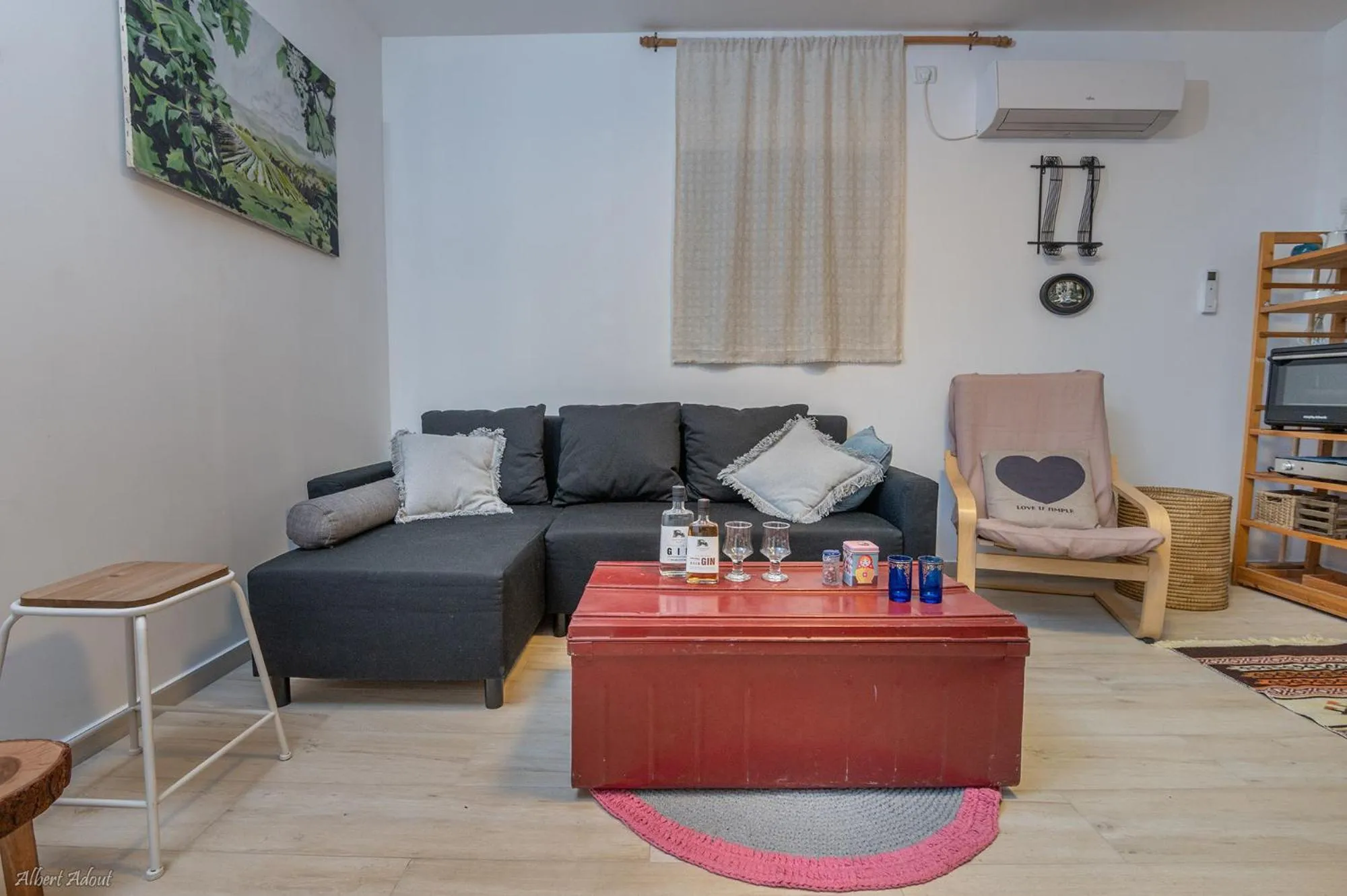 Living room in Ay La