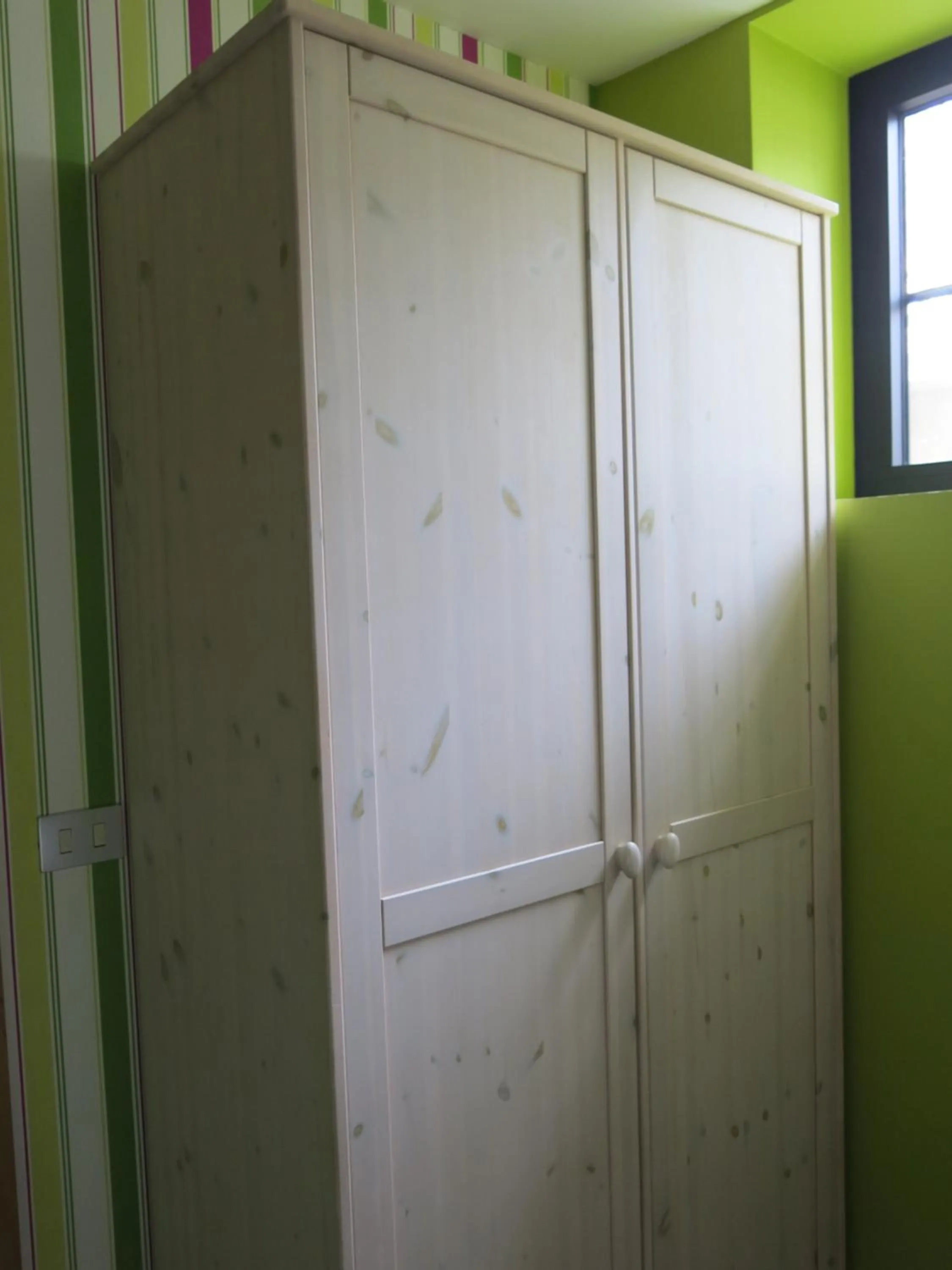 wardrobe in Hoeve Chartreuse