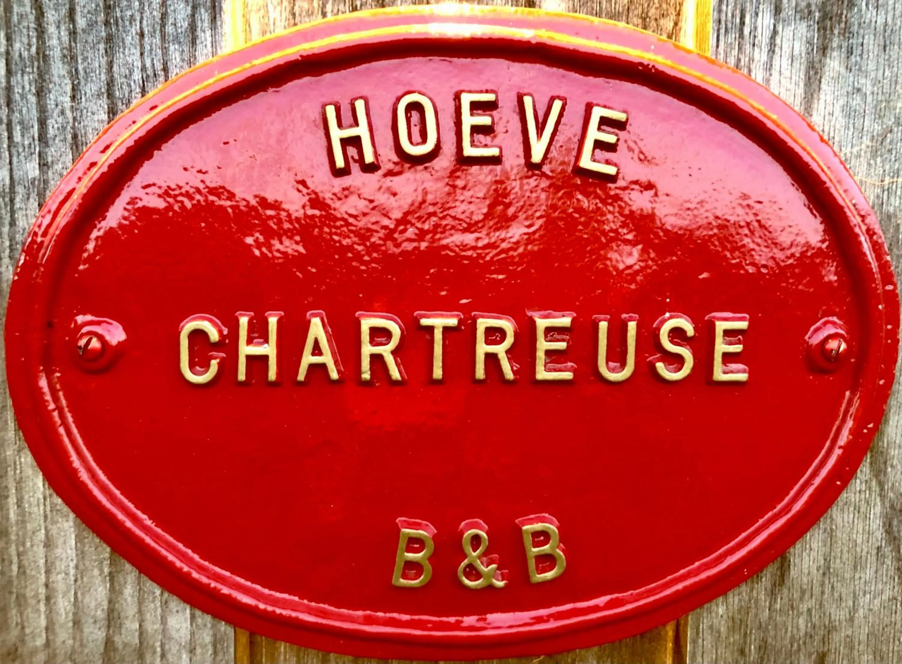 Property logo or sign in Hoeve Chartreuse