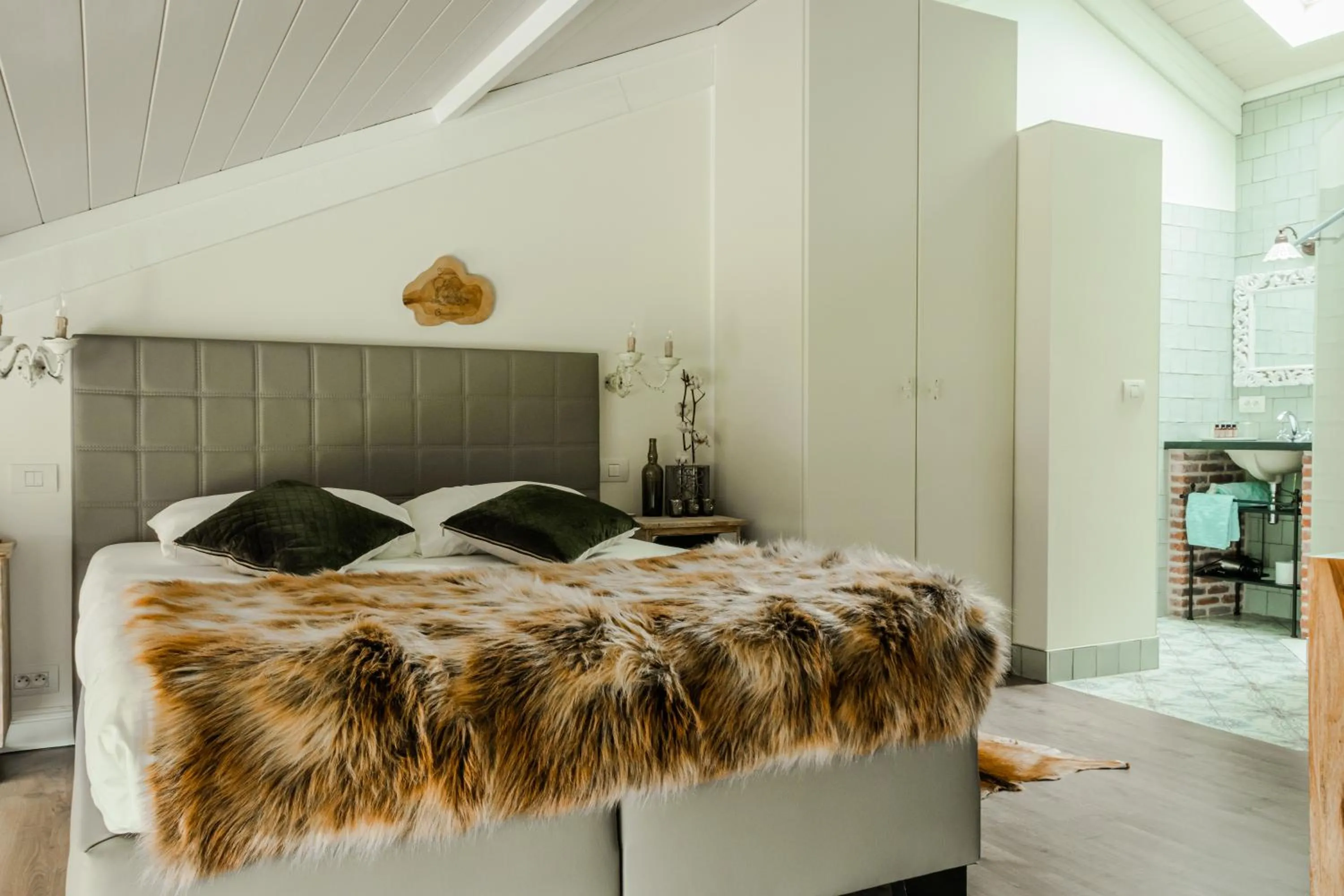 Photo of the whole room, Bed in Hoeve Chartreuse