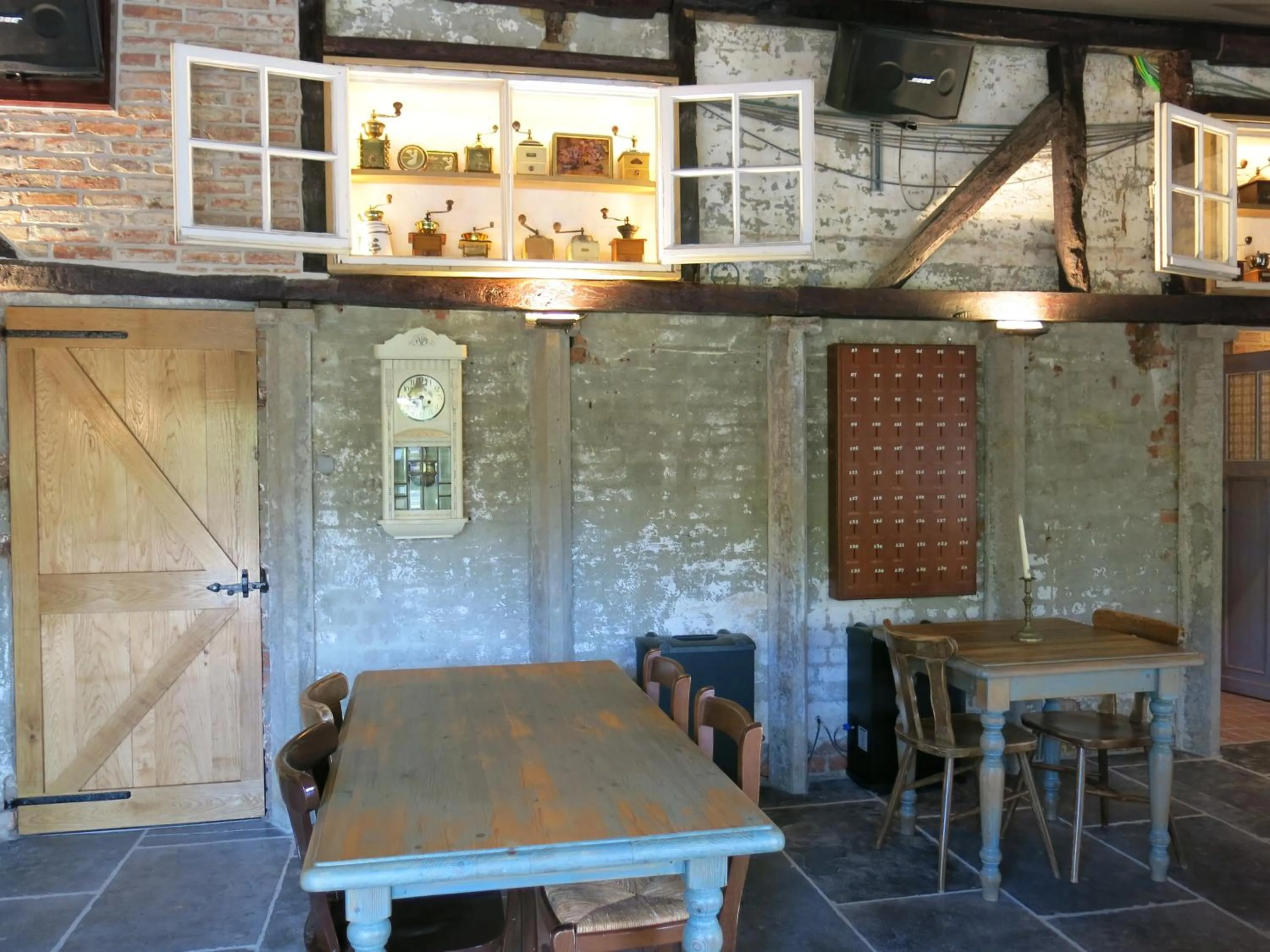 Dining area in Hoeve Chartreuse