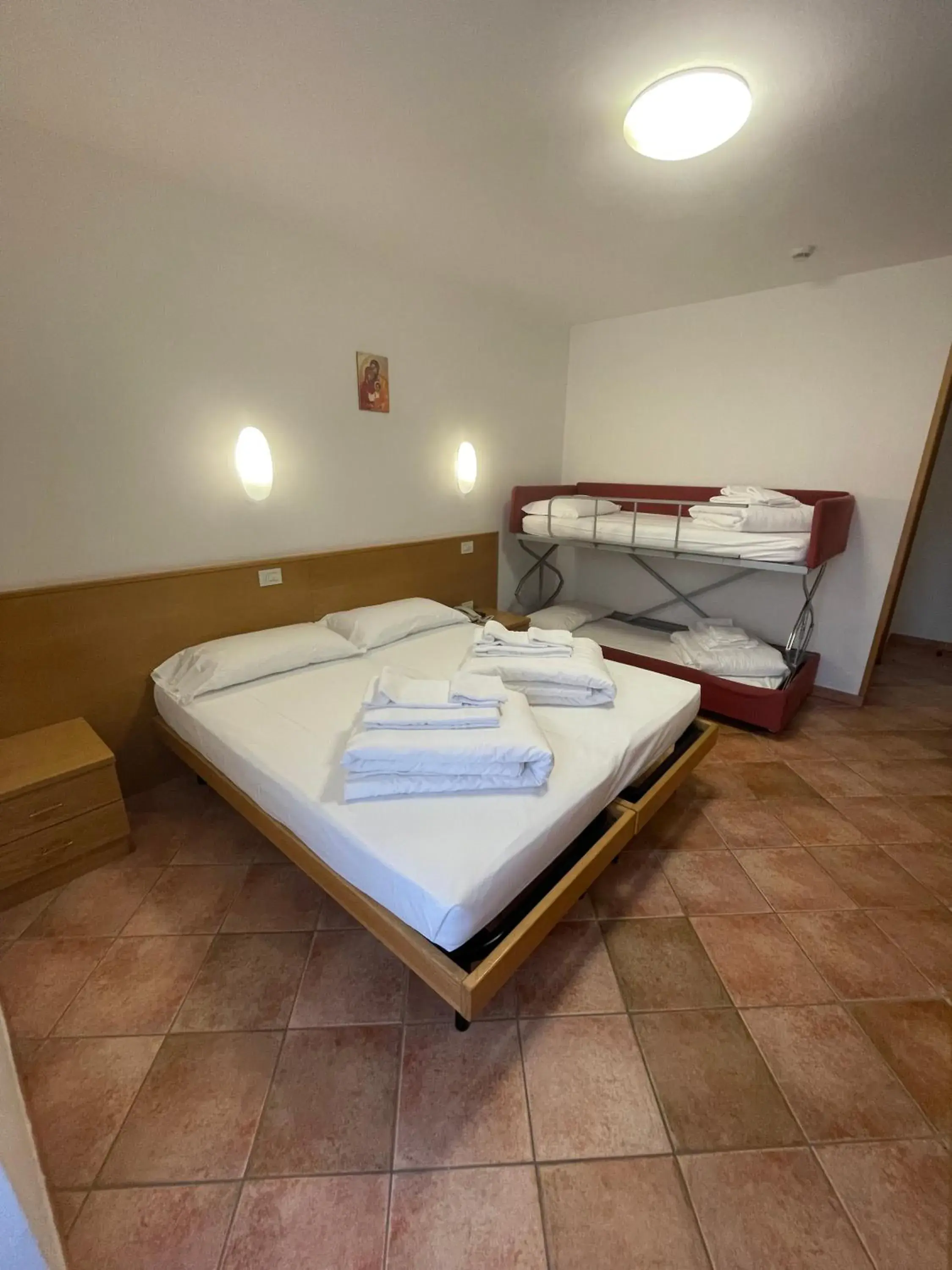 Classic Quadruple Room in Casa Santa Maria Classic Quadruple Room in Casa Santa Maria