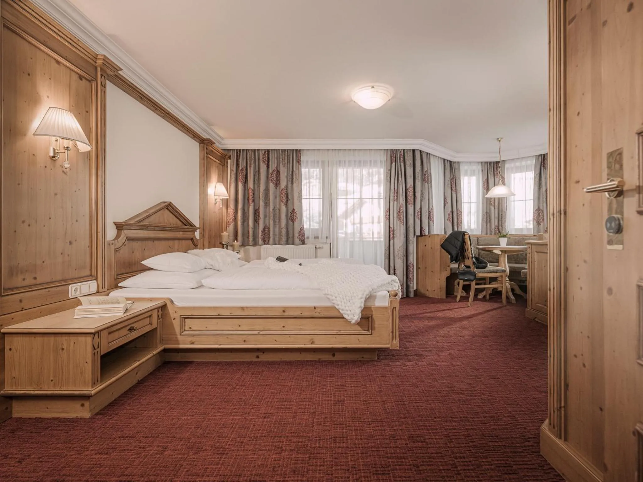Photo of the whole room, Bed in Platzlhof - Mein Hotel im Zillertal