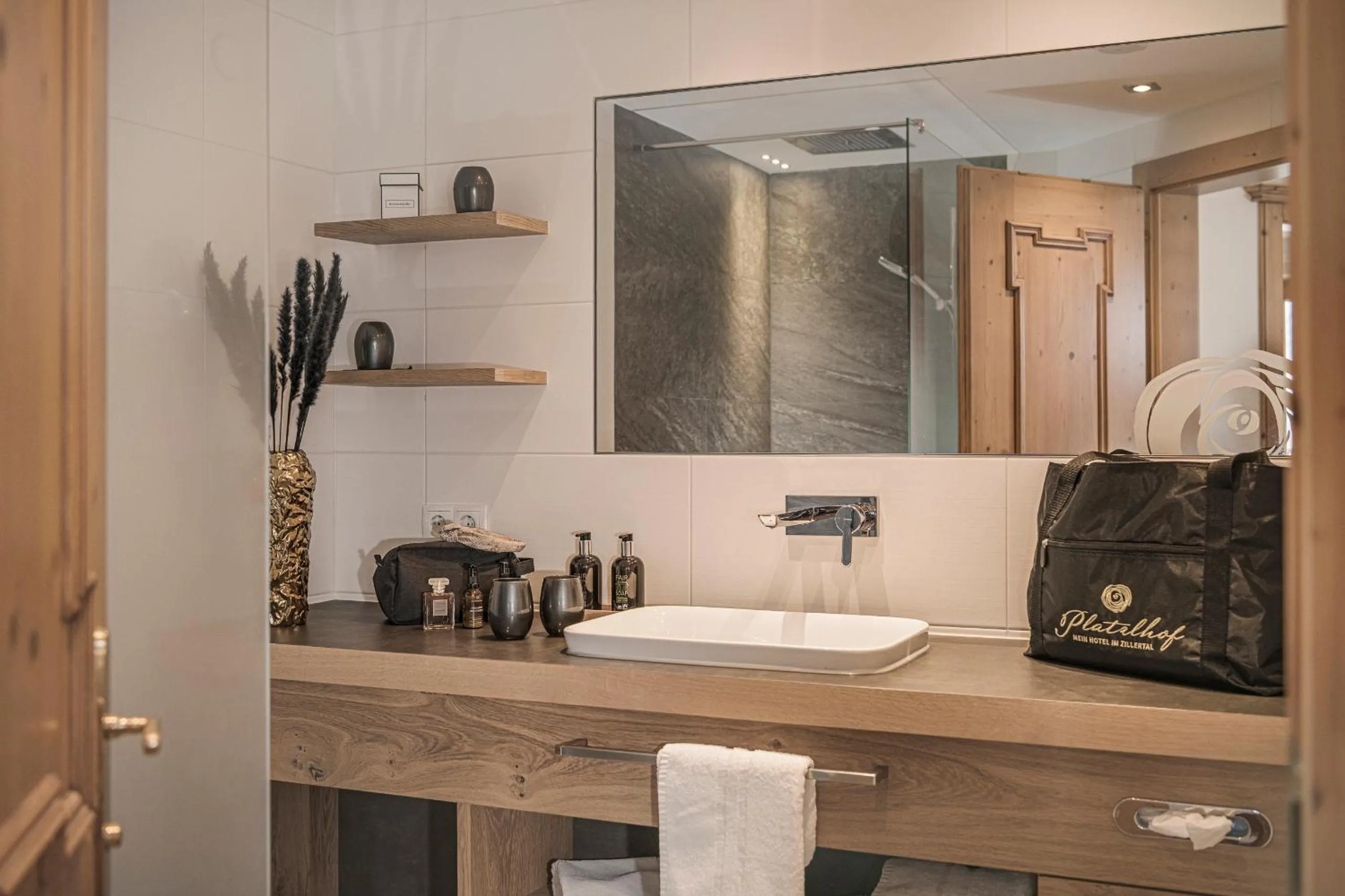 Bathroom in Platzlhof - Mein Hotel im Zillertal