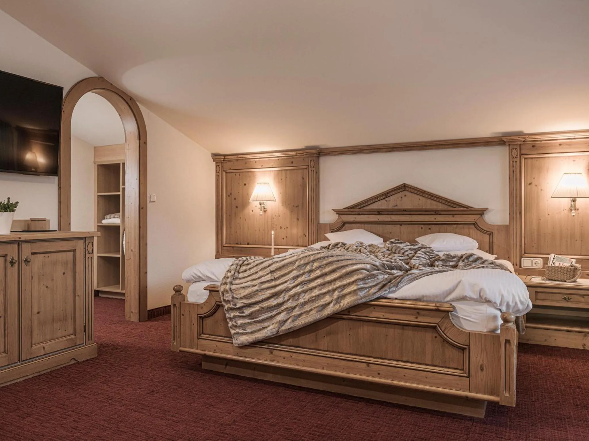 Photo of the whole room, Bed in Platzlhof - Mein Hotel im Zillertal