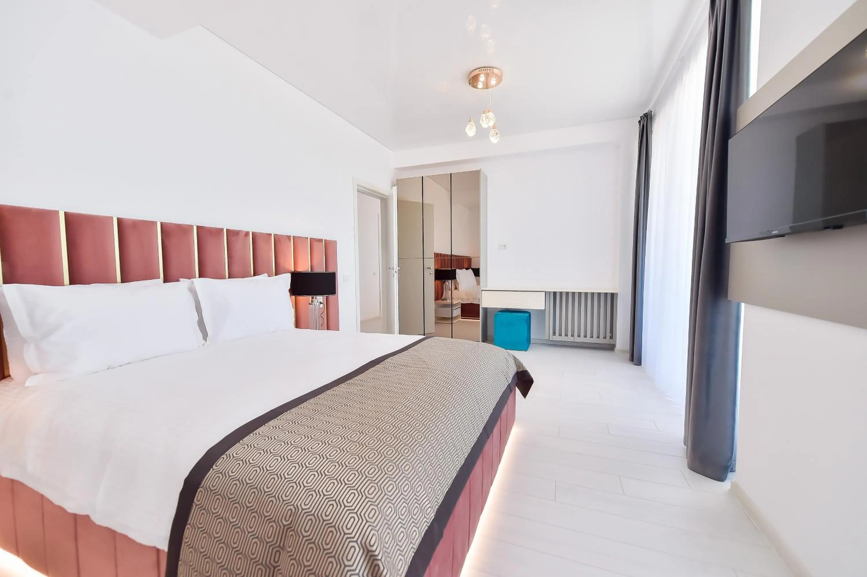 Bed in Hotel Building Stefan Resort I Sud