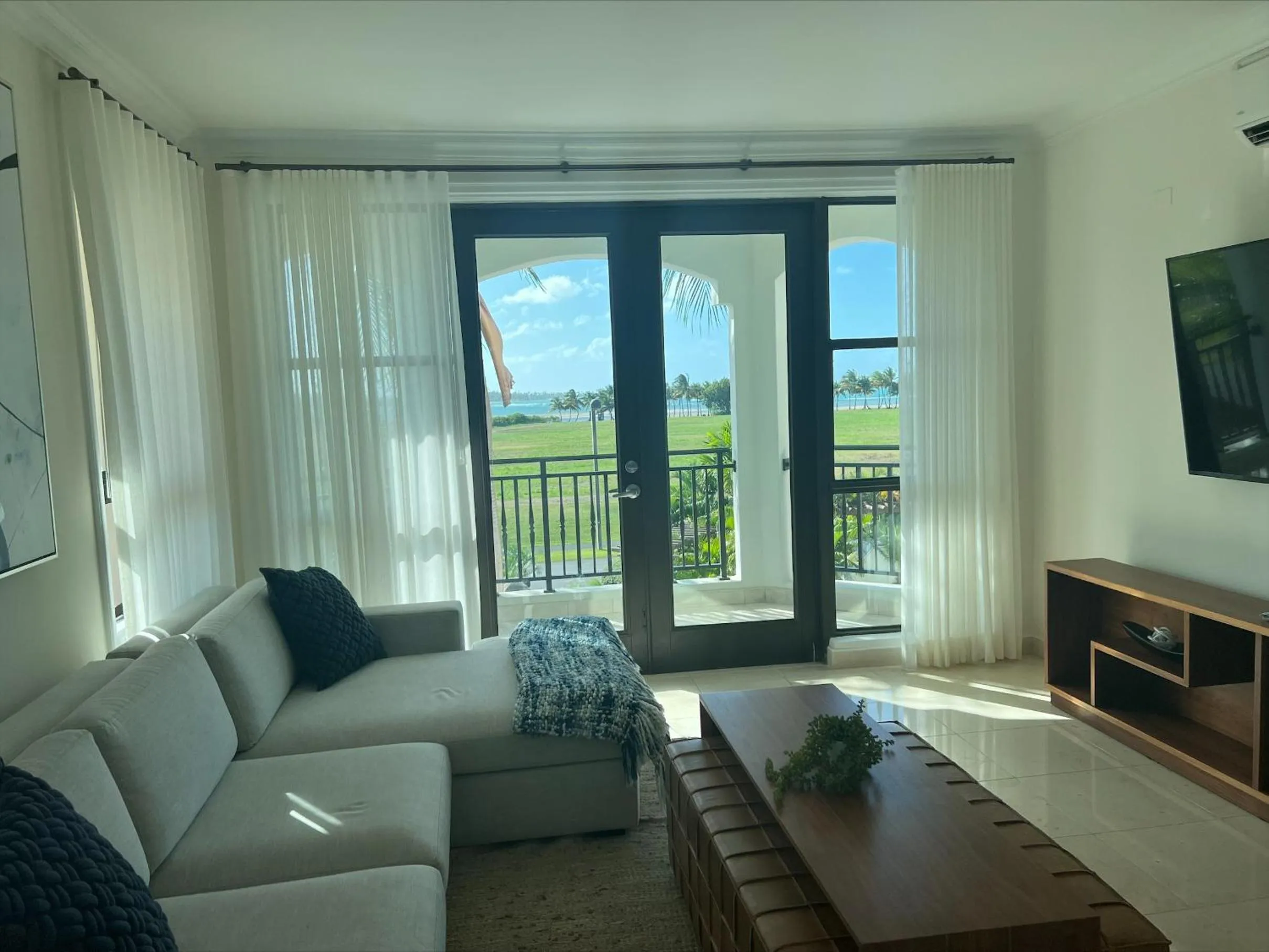 Seating area in The Country Club Residences at Grand Reserve