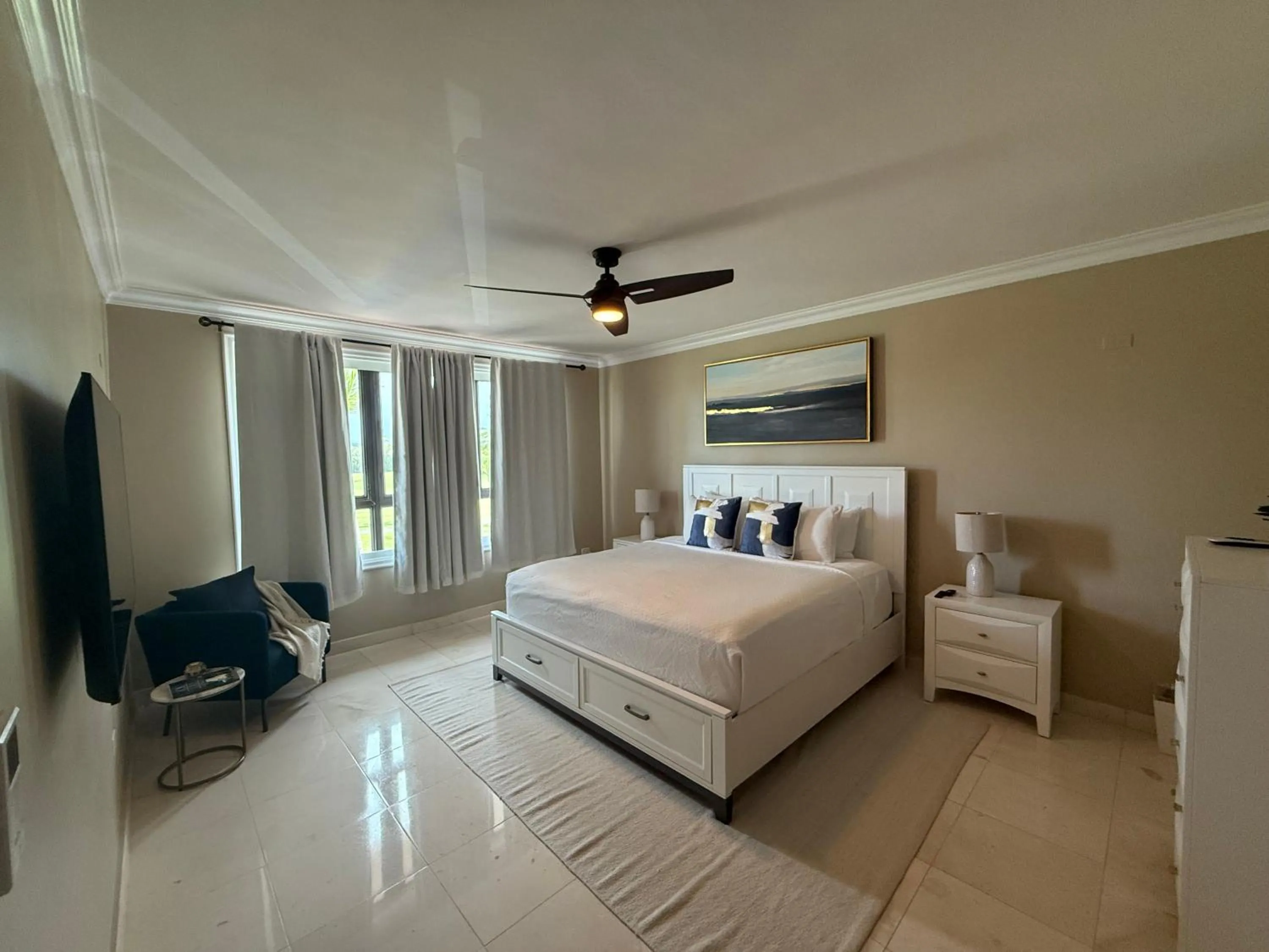 Bed in The Country Club Residences at Grand Reserve