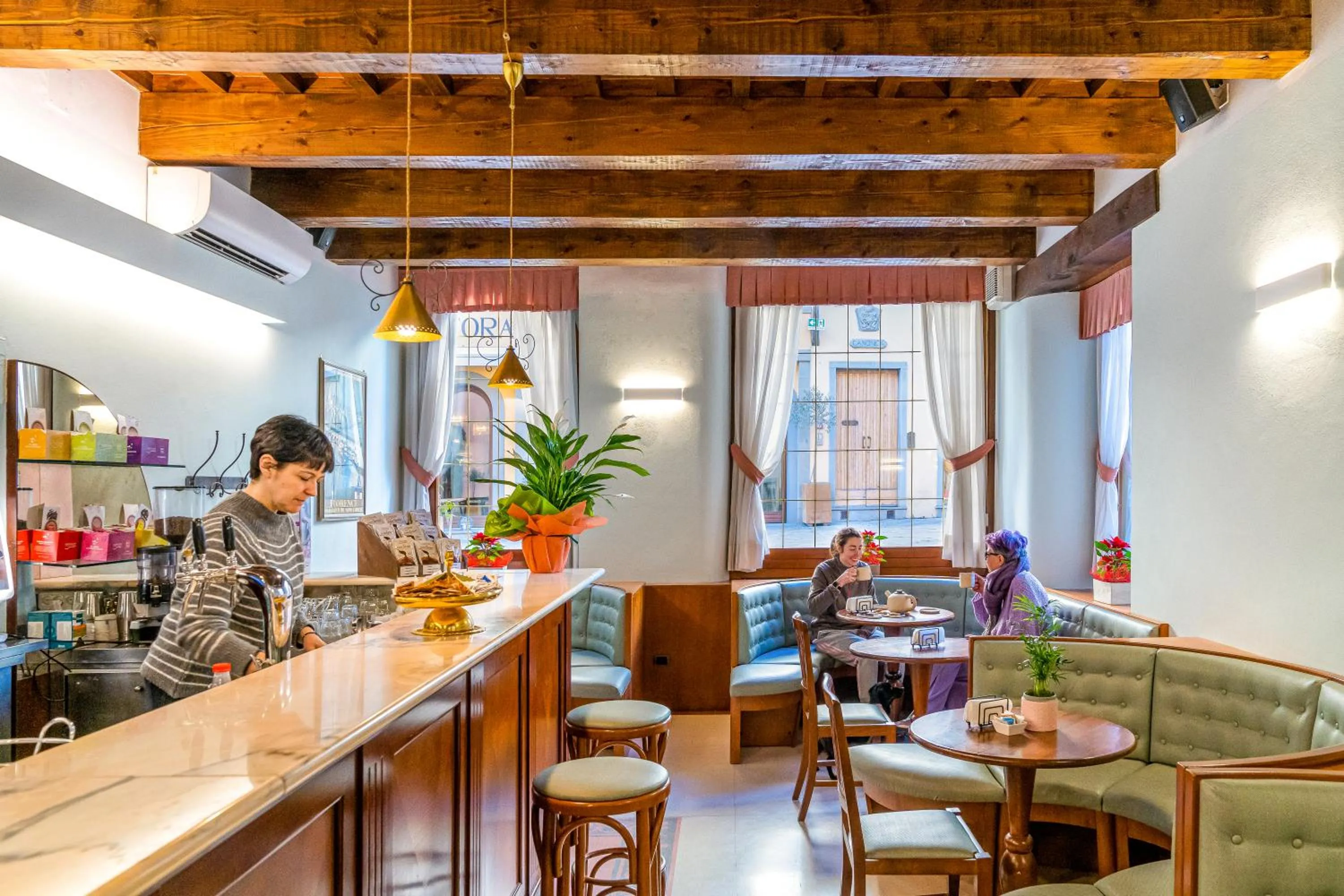 Food and drinks in Albergo Falterona