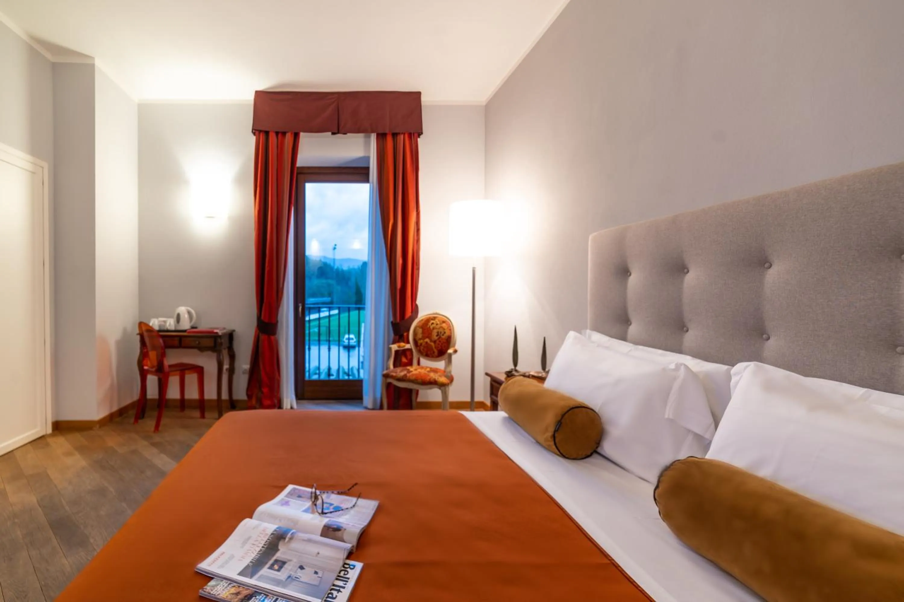 Bed in Albergo Falterona