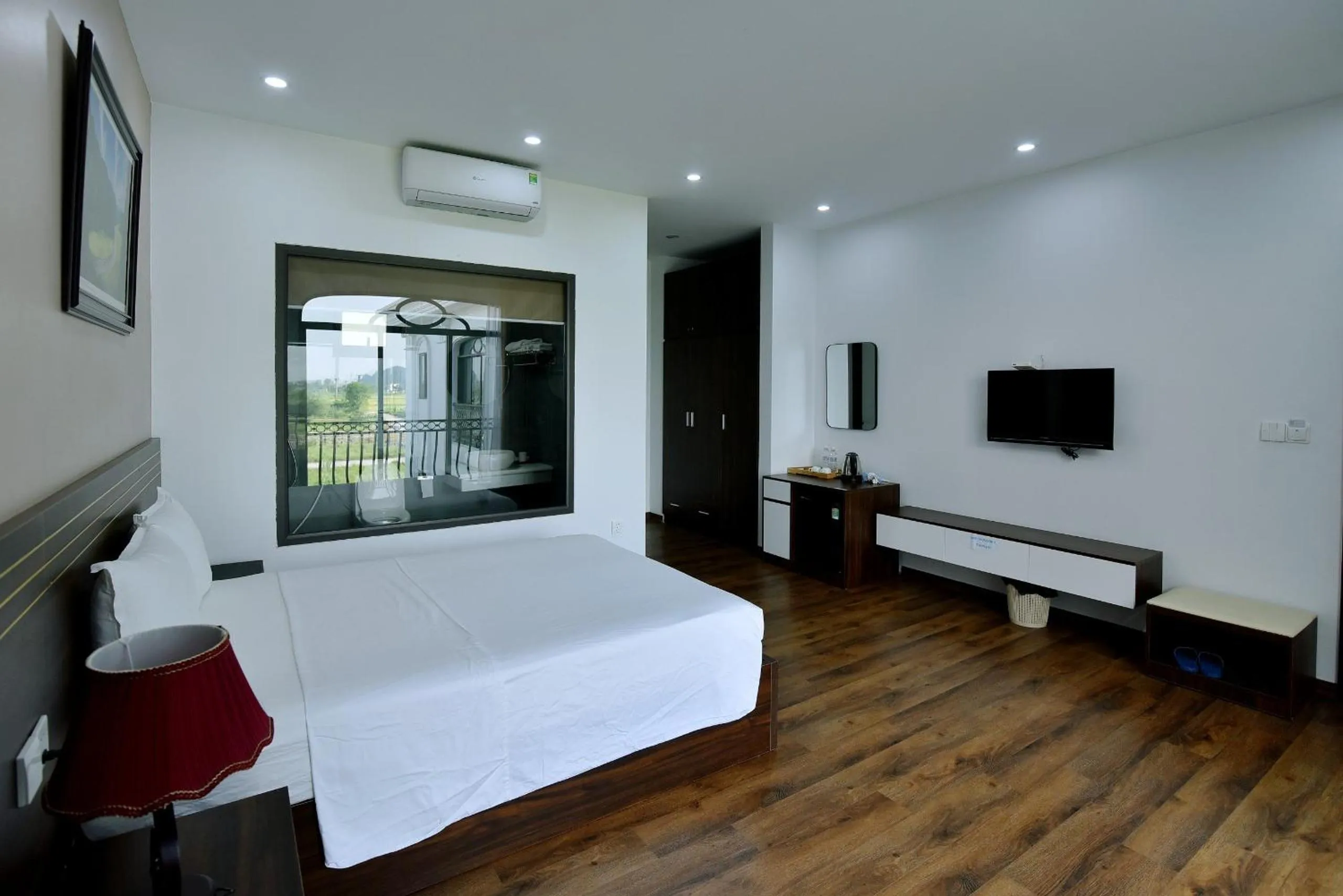 Photo of the whole room, Bed in Lotus Hotel Ninh Bình