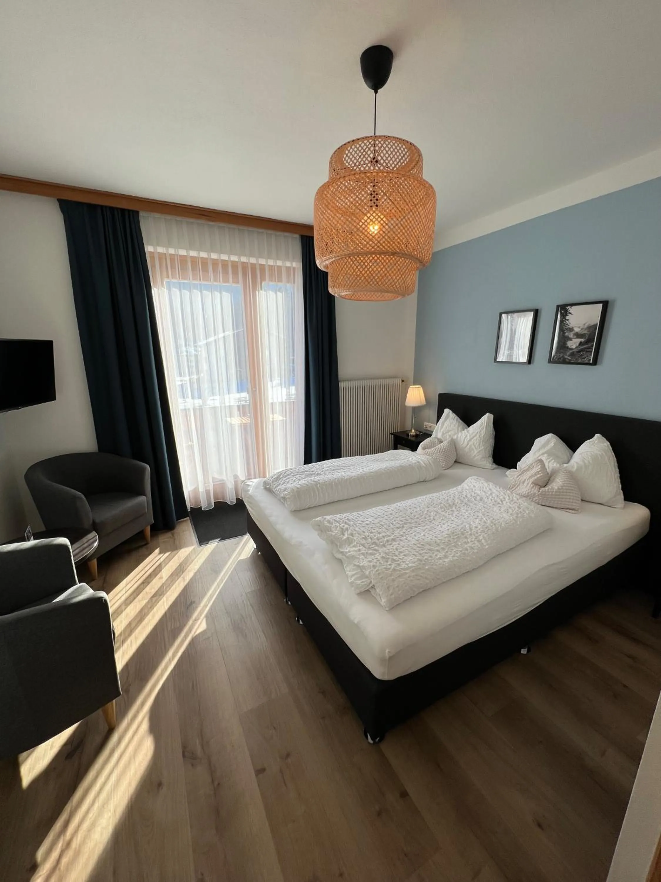 Bedroom, Bed in Hotel Berghof