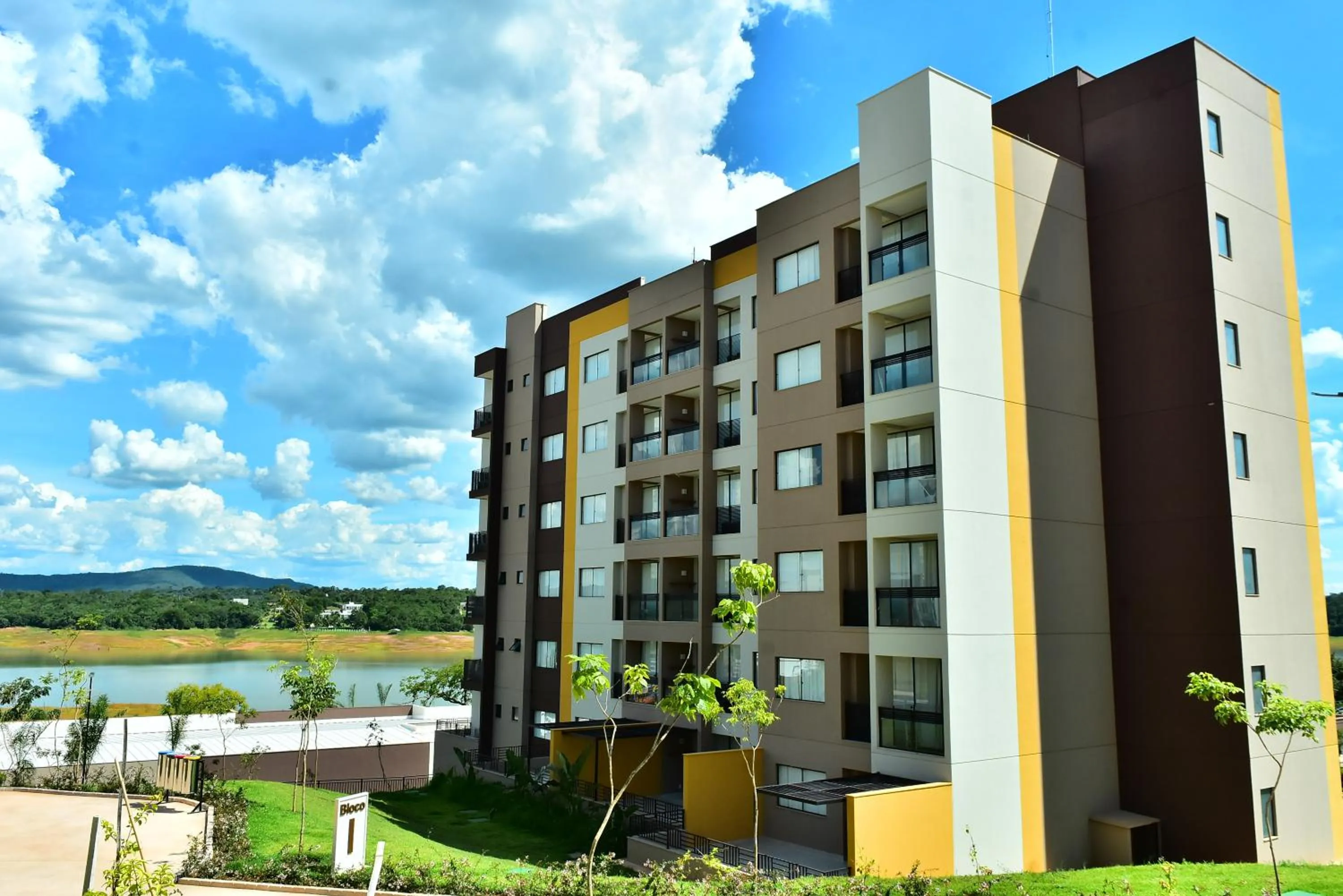 Property building in Praias do Lago Eco Resort by WAM Experience