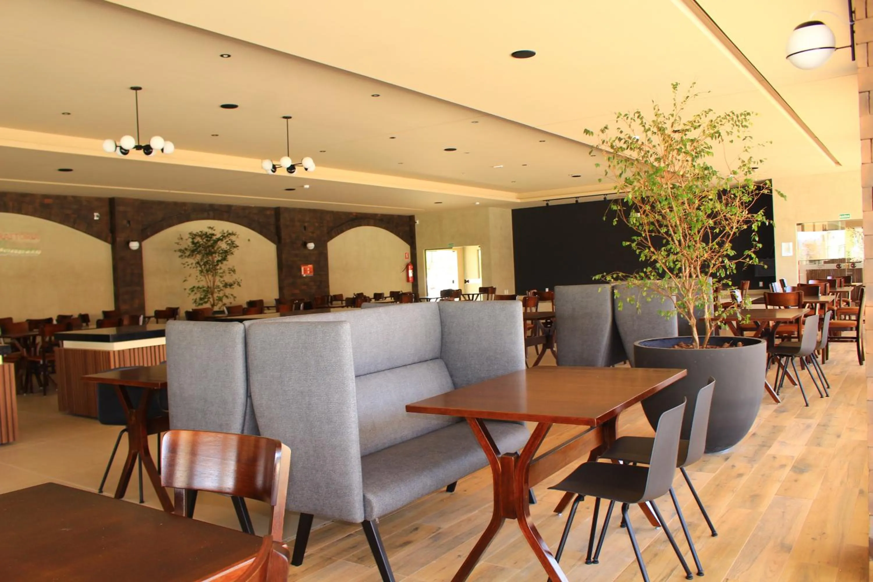 Restaurant/places to eat in Praias do Lago Eco Resort by WAM Experience