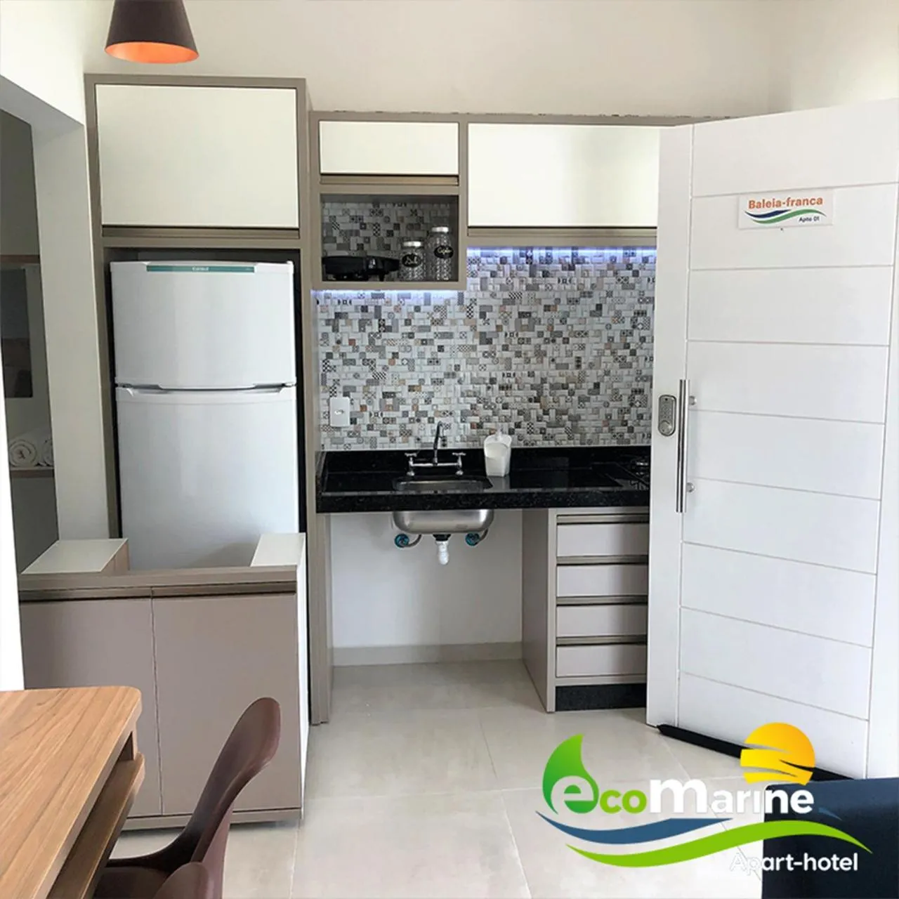 Kitchen or kitchenette in Ecomarine Apart-hotel 800 m Beto Carrero