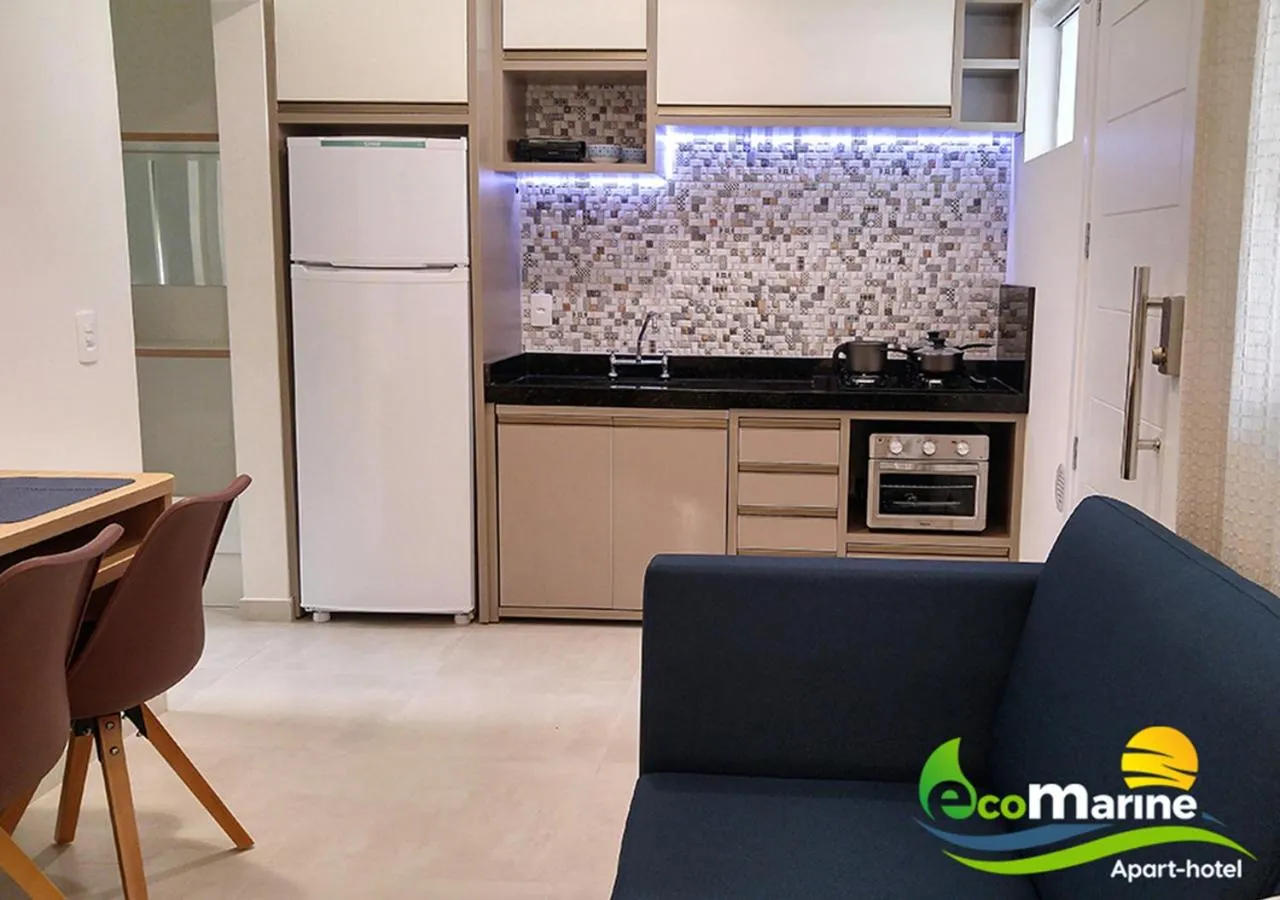 Kitchen or kitchenette in Ecomarine Apart-hotel 800 m Beto Carrero