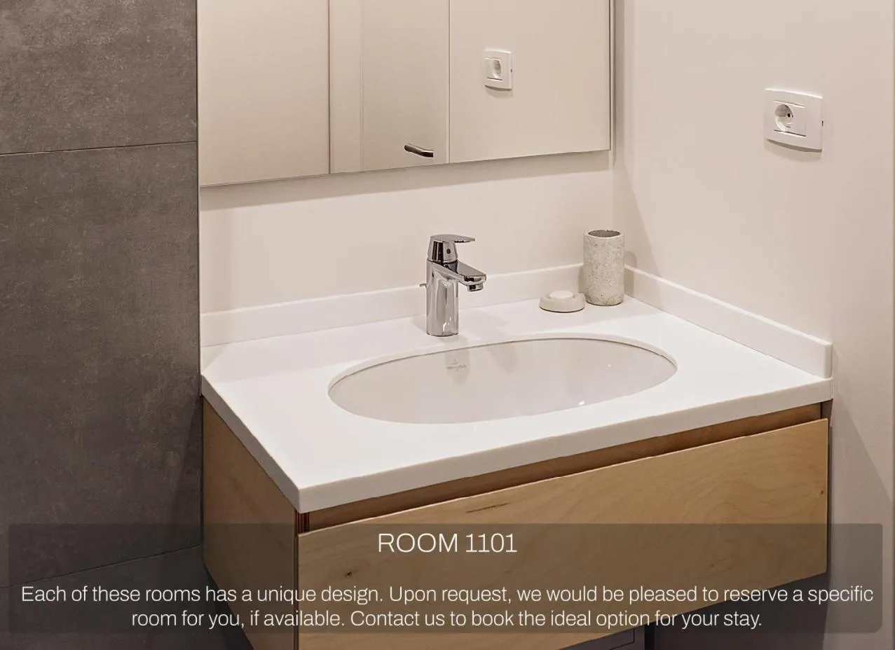 Bathroom in Dilijani Tun Hotel & Restaurant