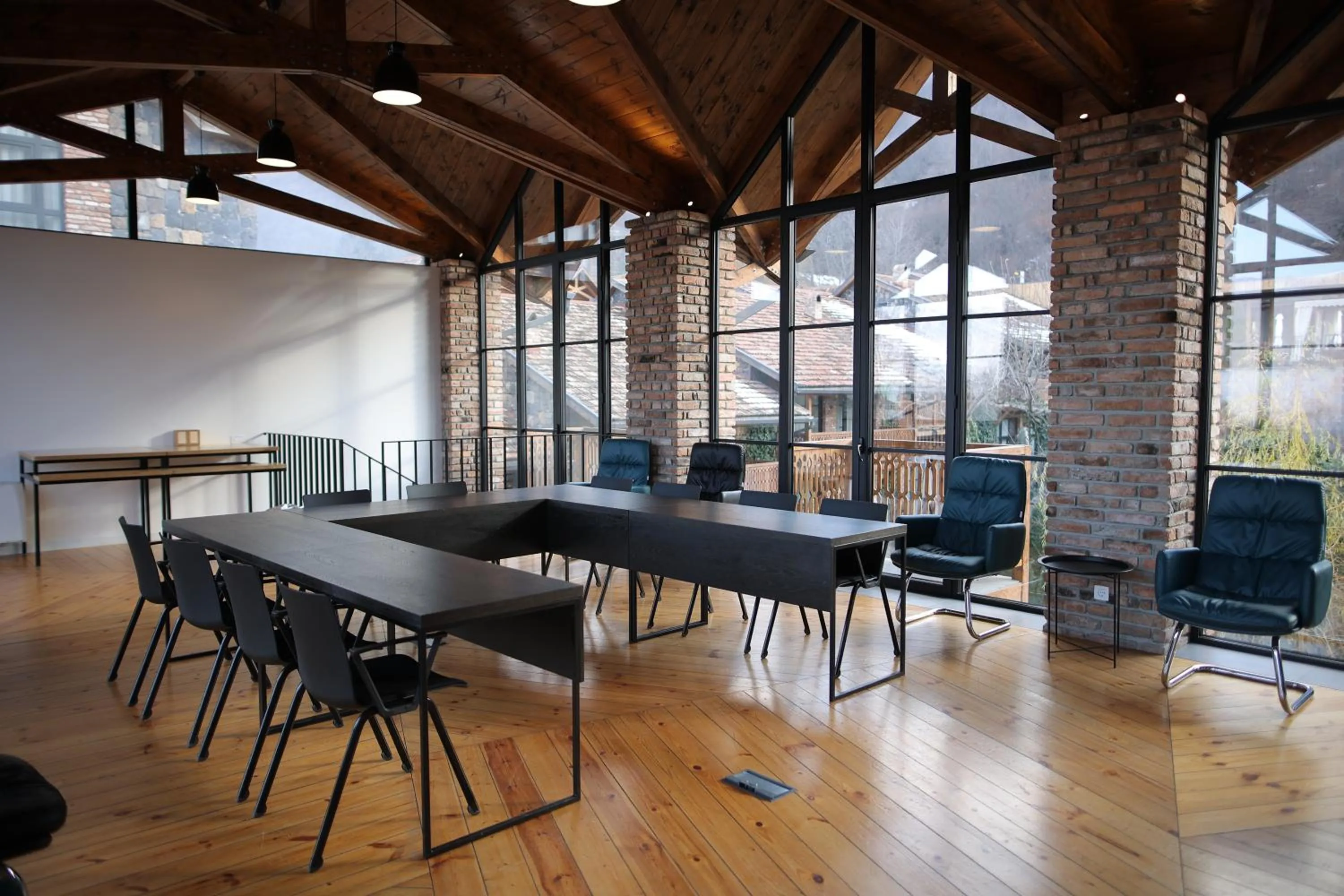 Meeting/conference room in Dilijani Tun Hotel & Restaurant