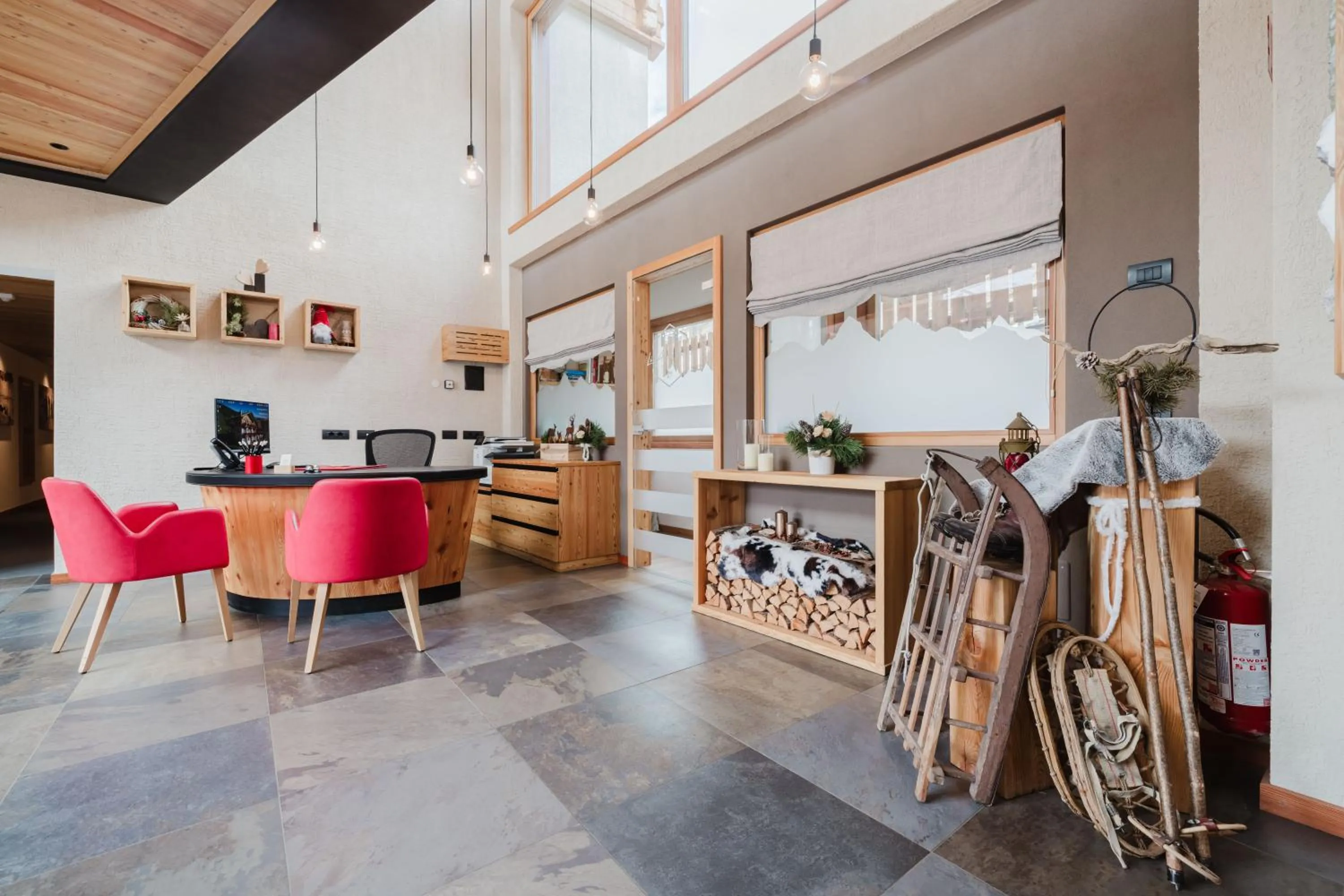 Lobby or reception in Hotel Li Anta Rossa - Adults Only