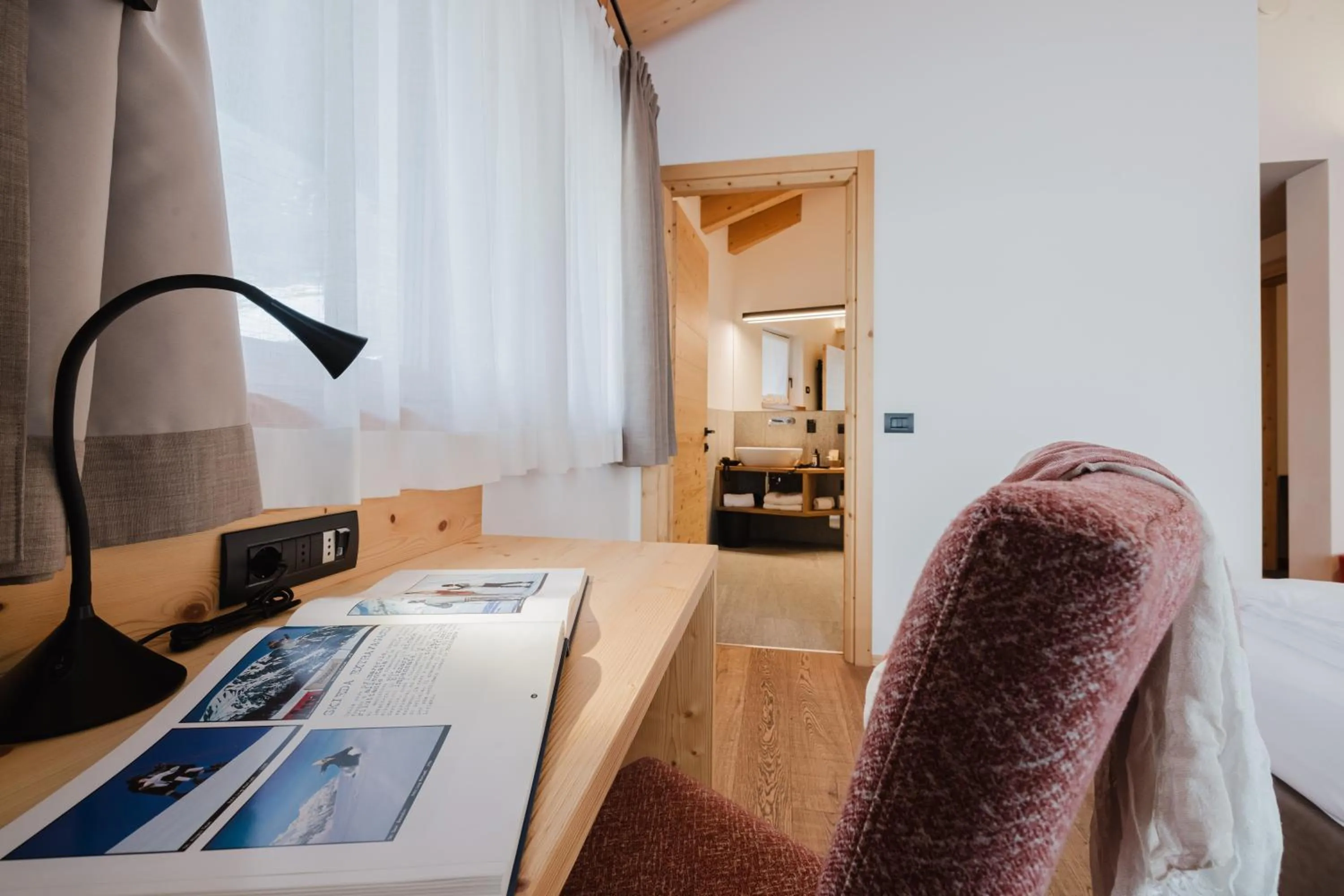 Decorative detail, Bed in Hotel Li Anta Rossa - Adults Only