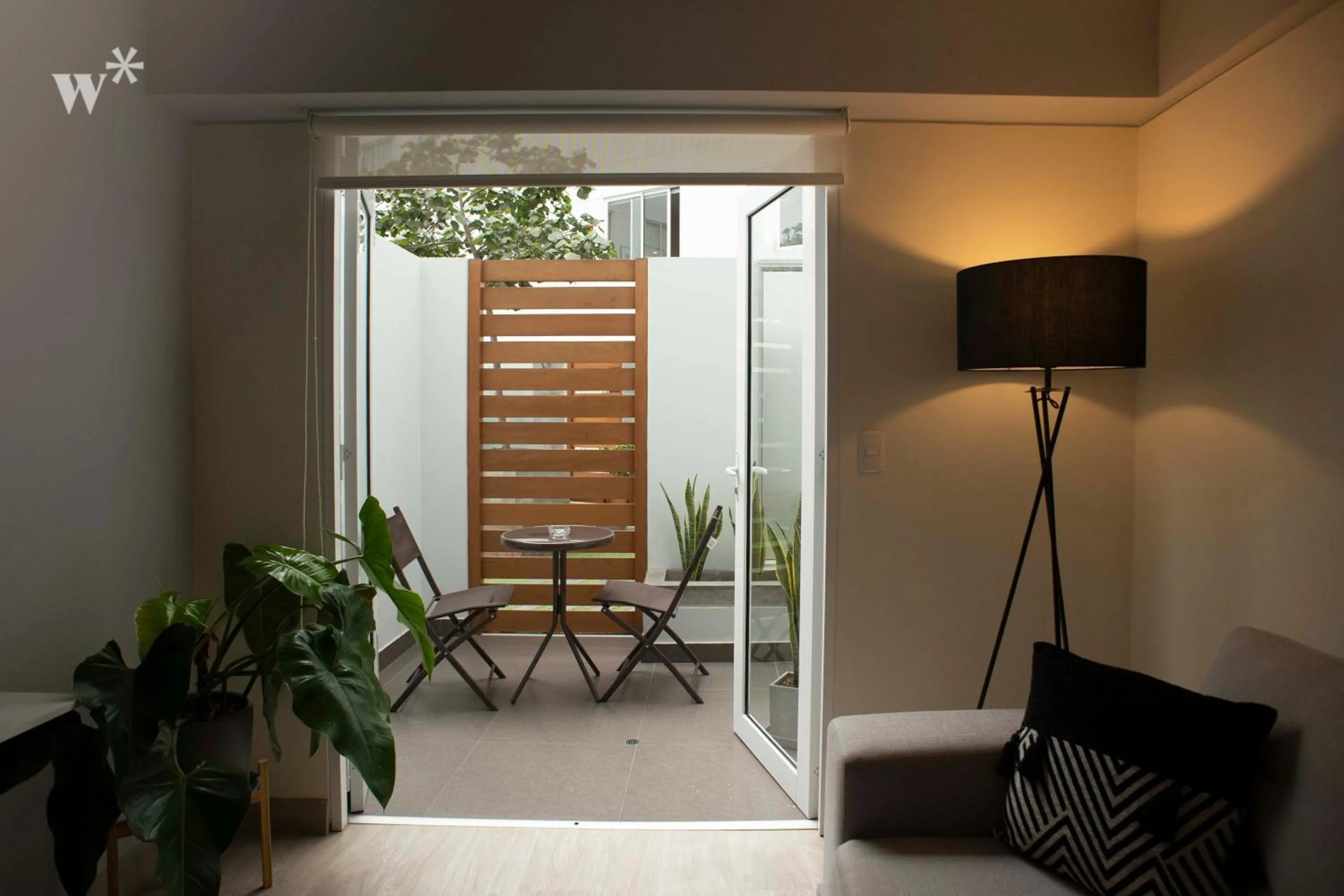 Living room in Osma by Wynwood House