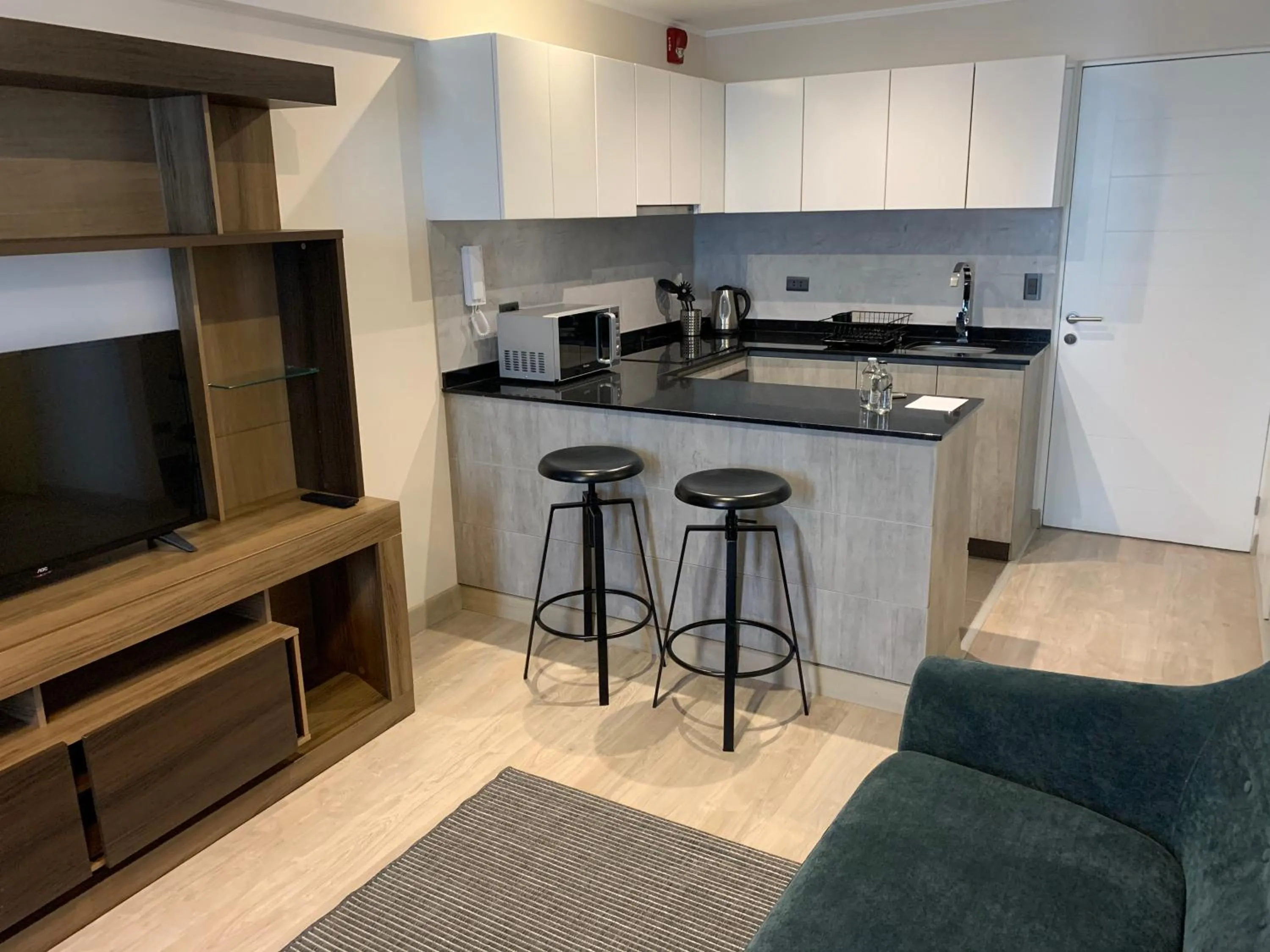 Kitchen or kitchenette in Osma by Wynwood House