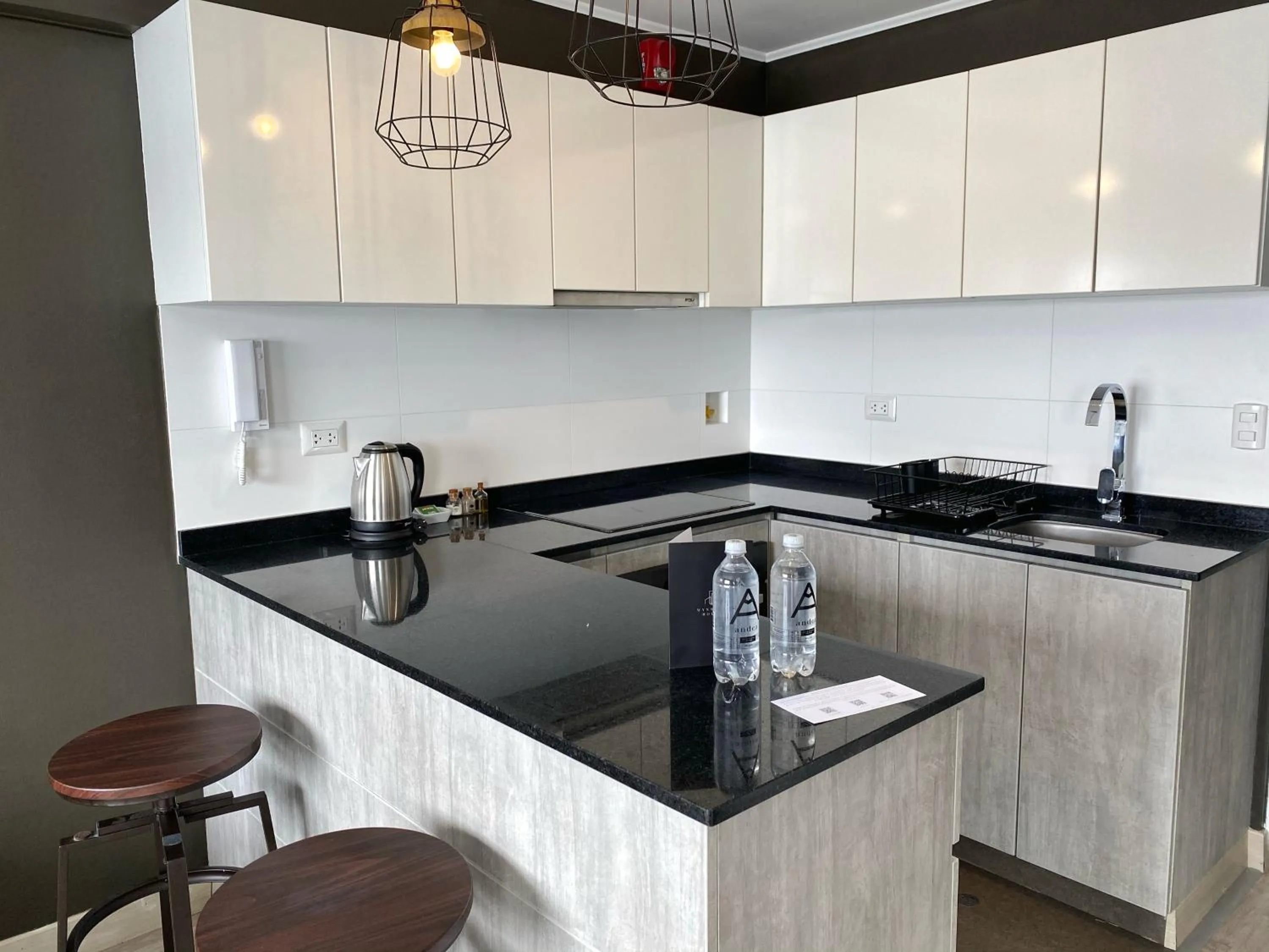 Coffee/tea facilities in Osma by Wynwood House