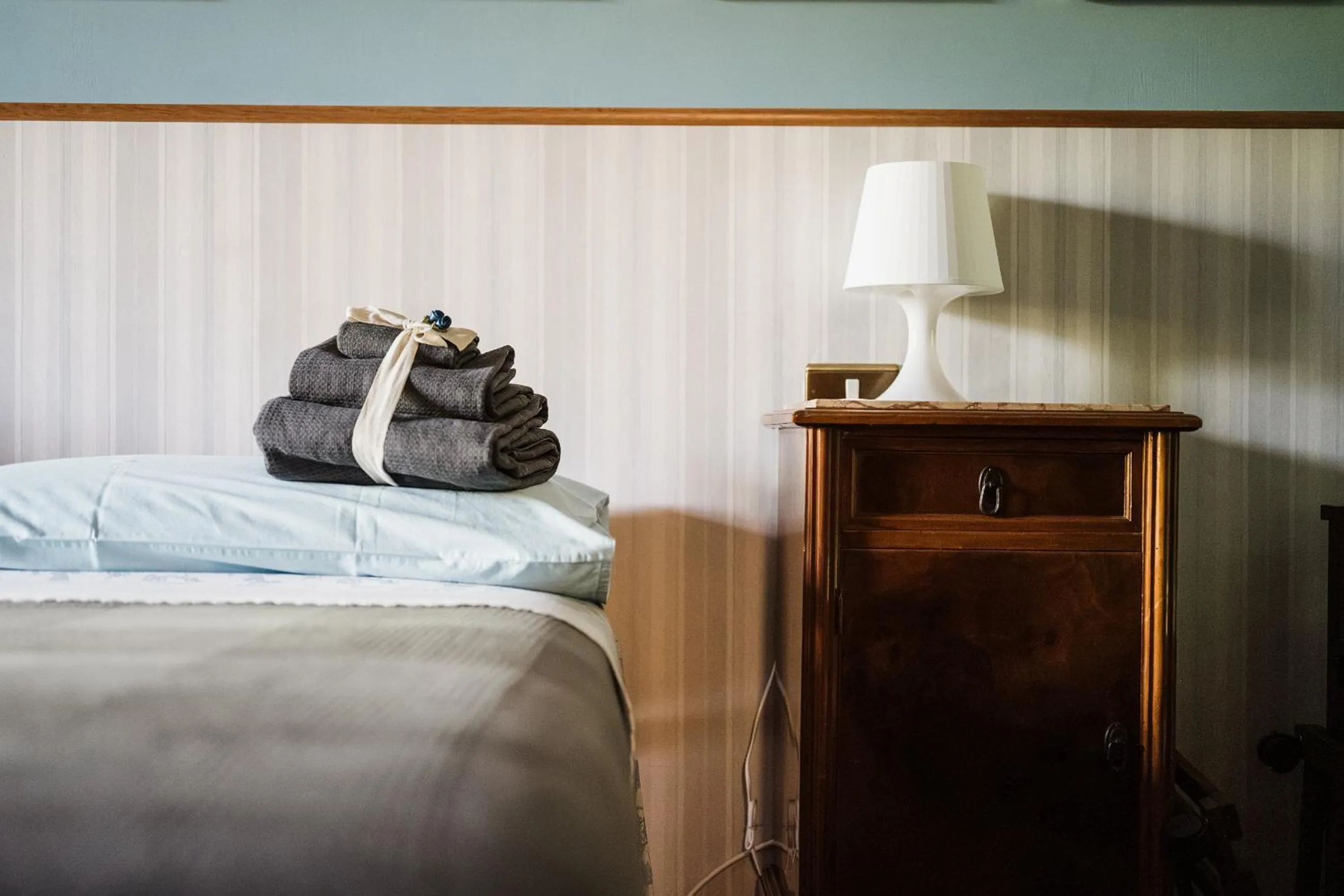 hair dresser, Bed in B&B Timeout