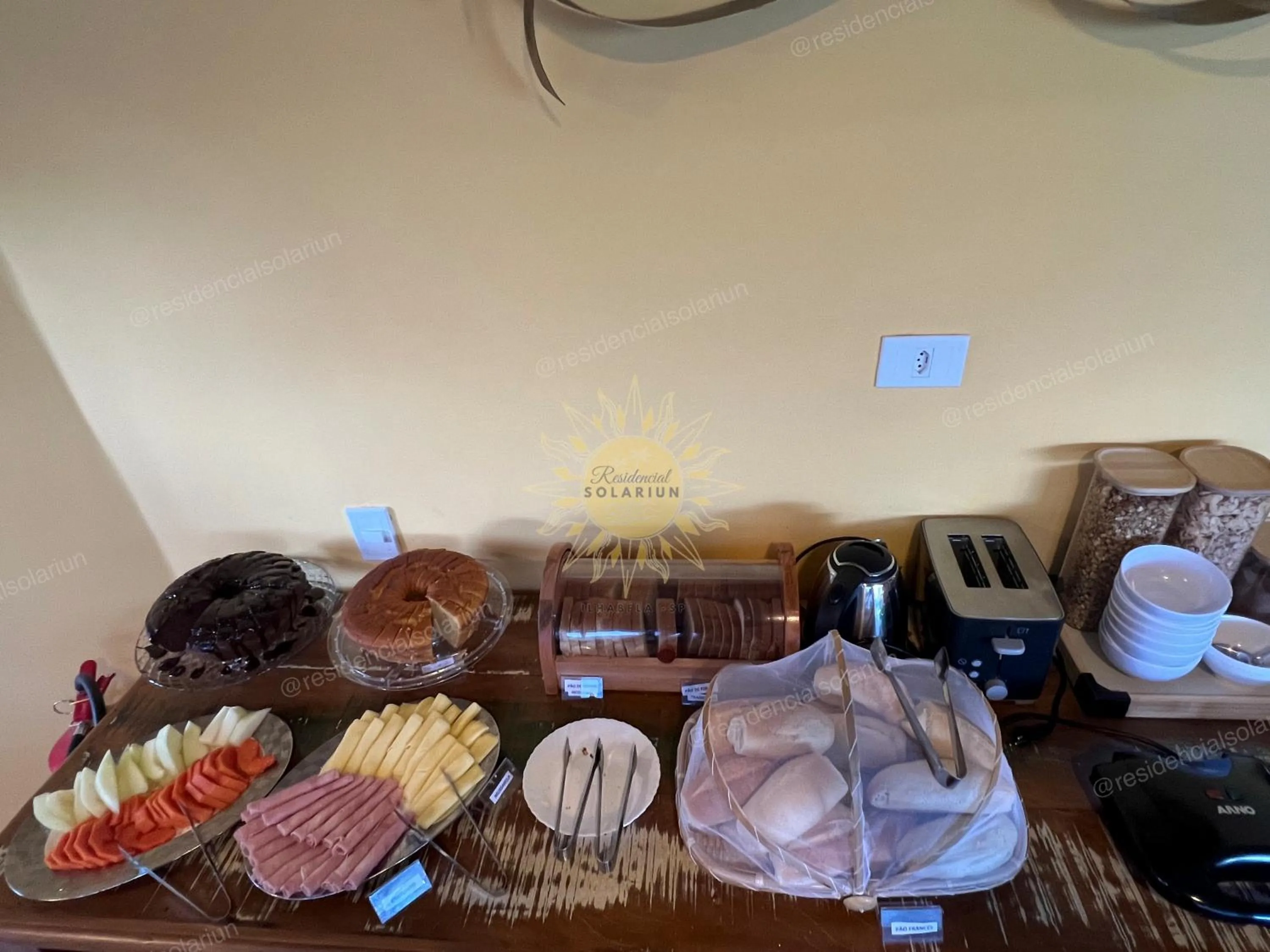 Breakfast in Residencial Solariun Ilhabela