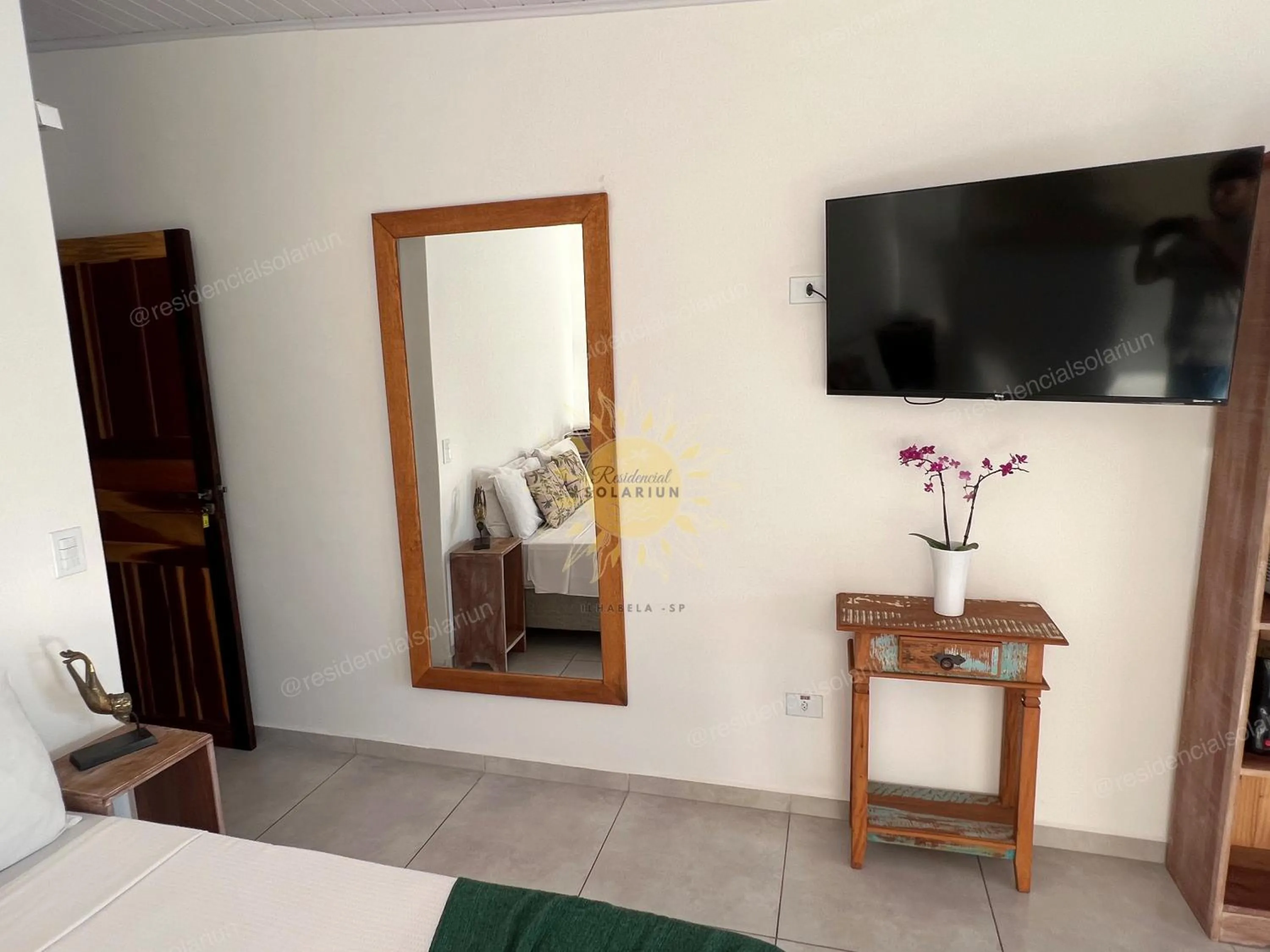 Bed in Residencial Solariun Ilhabela