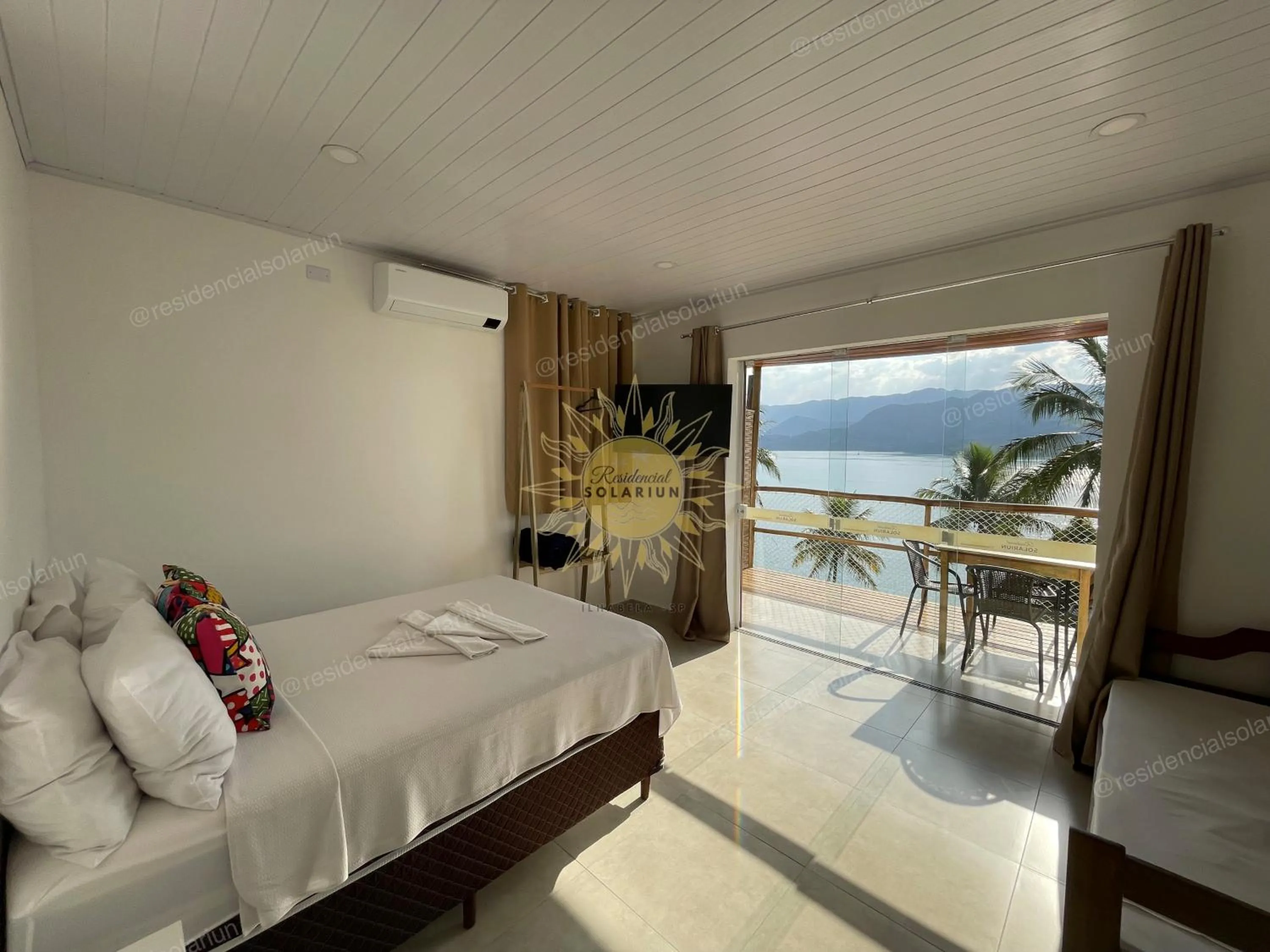 Bed in Residencial Solariun Ilhabela