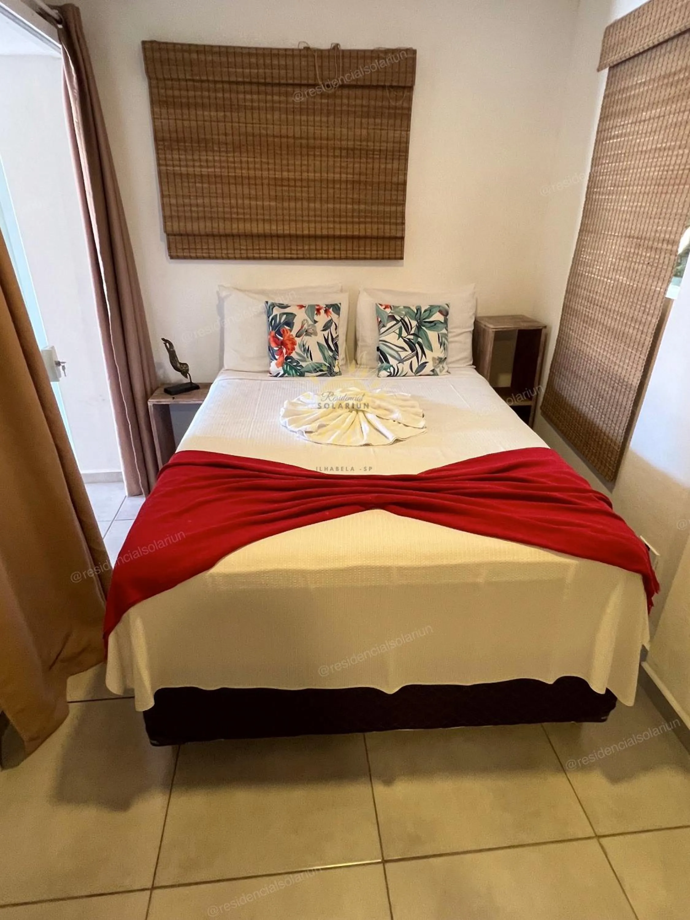 Bed in Residencial Solariun Ilhabela