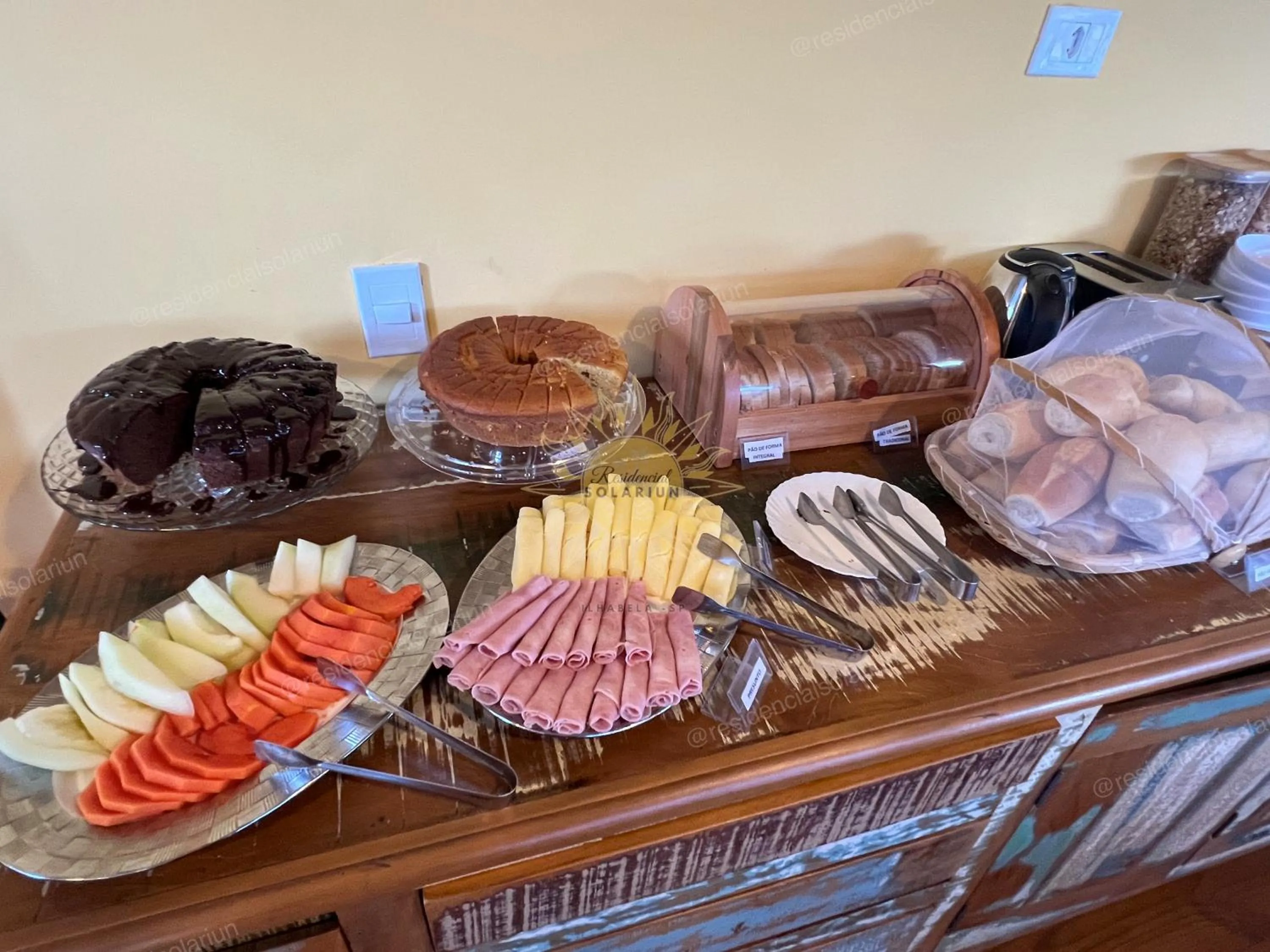 Breakfast in Residencial Solariun Ilhabela