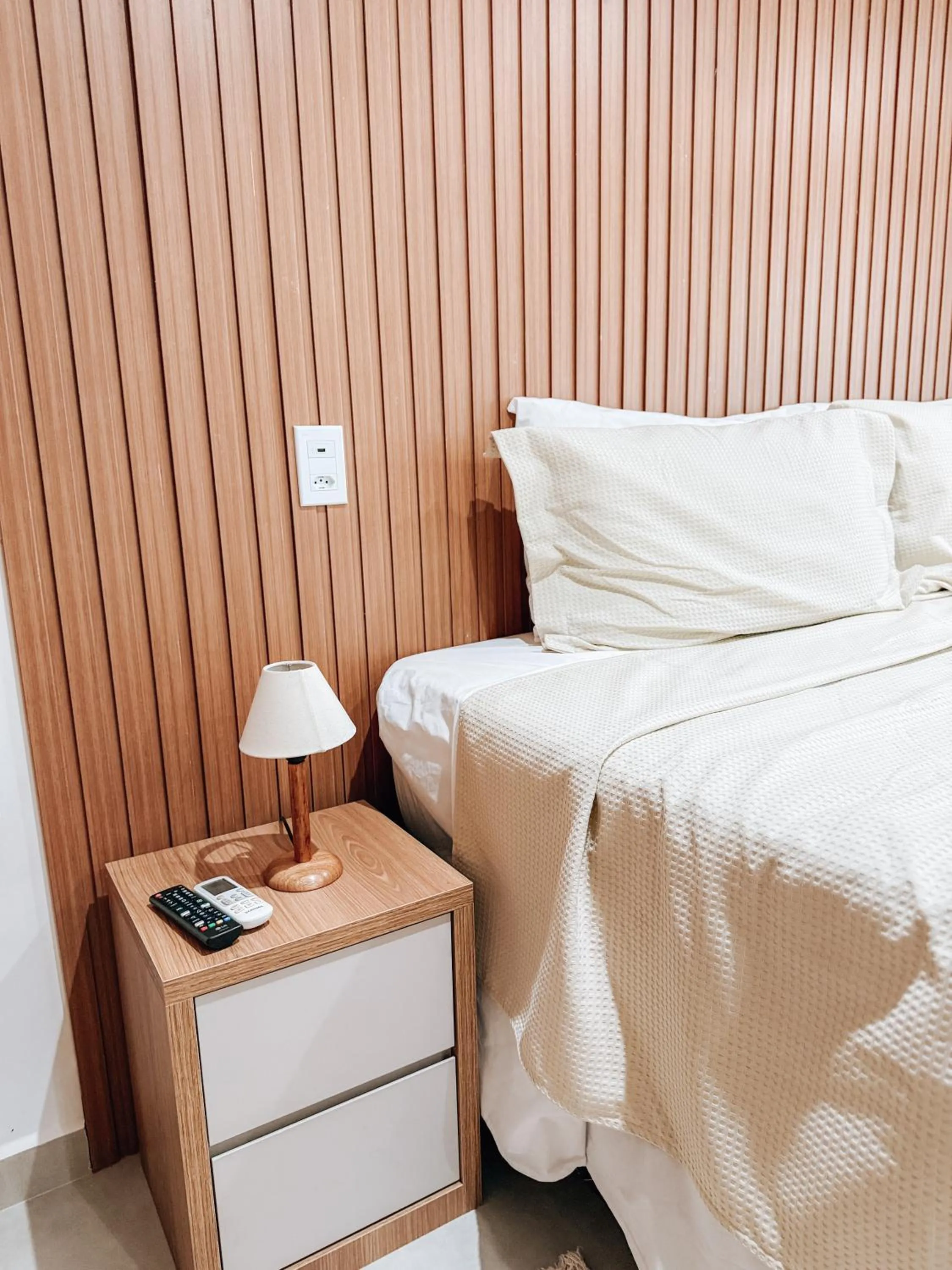 Bed in Residencial Solariun Ilhabela