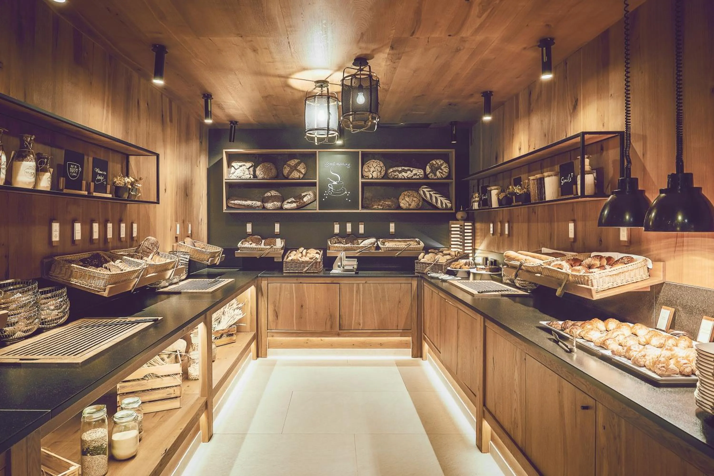 Buffet breakfast in DAS EDELWEISS - Salzburg Mountain Resort