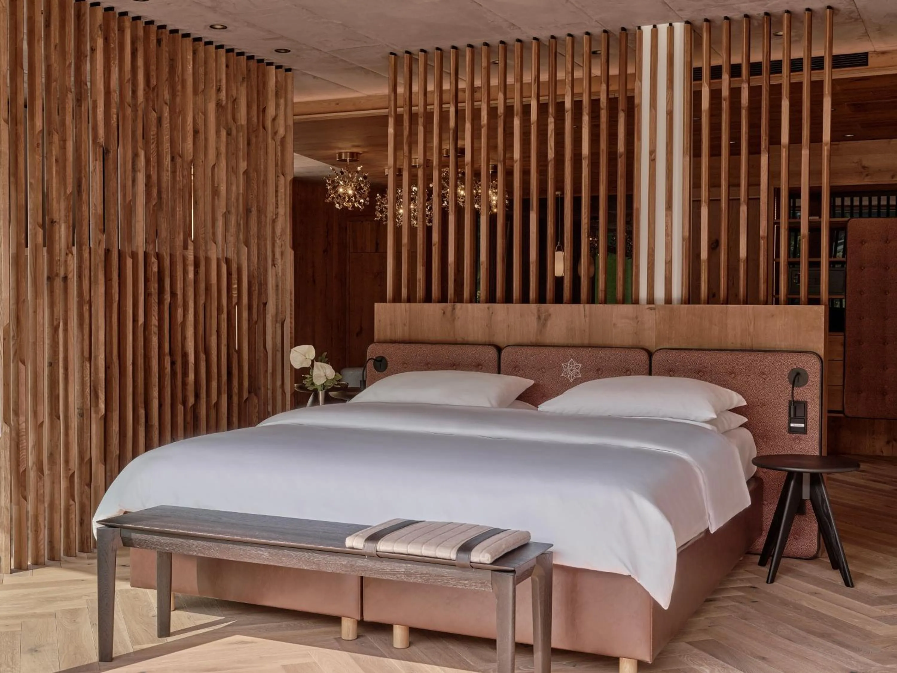 Bedroom, Bed in DAS EDELWEISS - Salzburg Mountain Resort