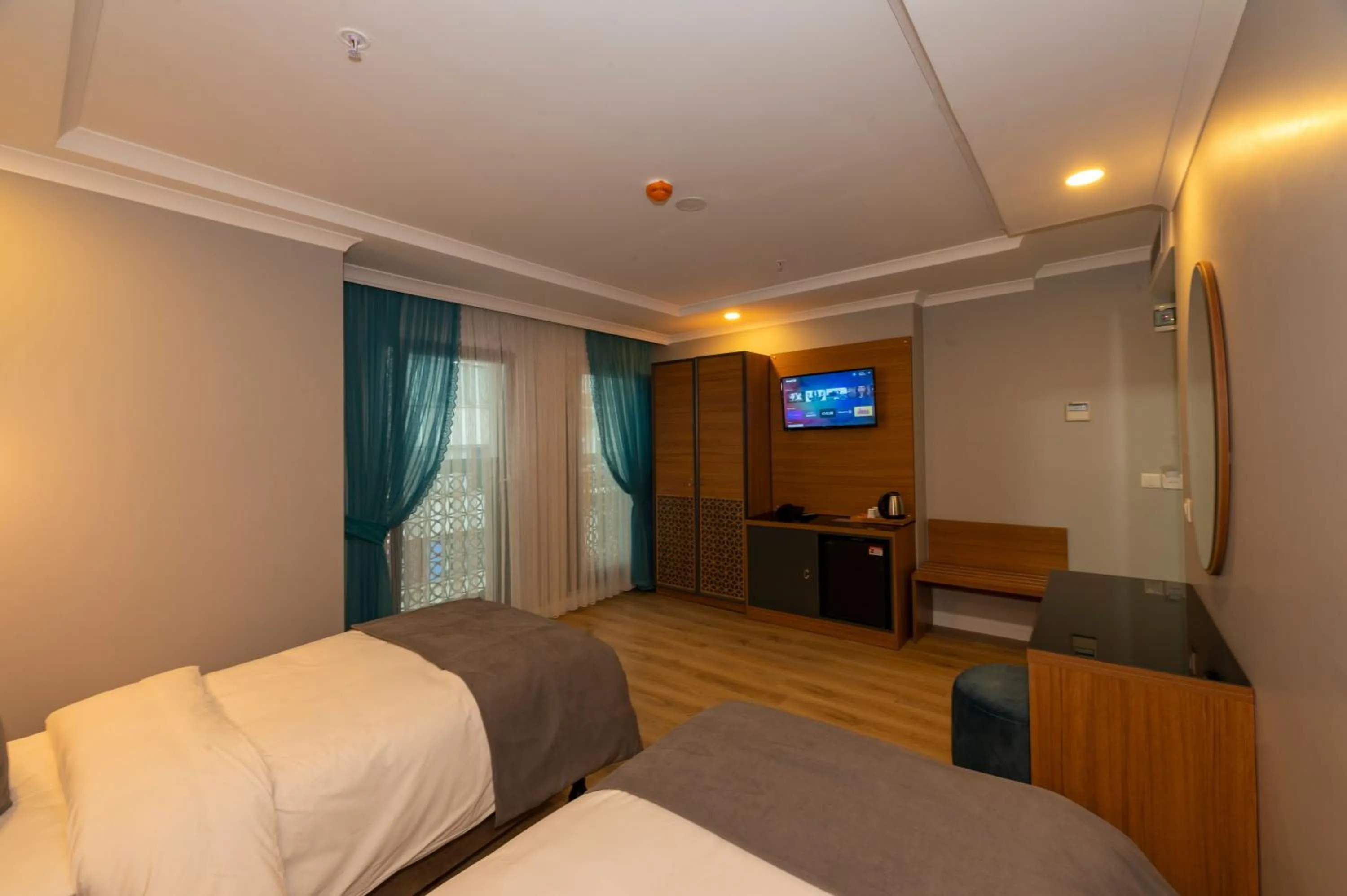 Massage, Bed in New Emin Hotel
