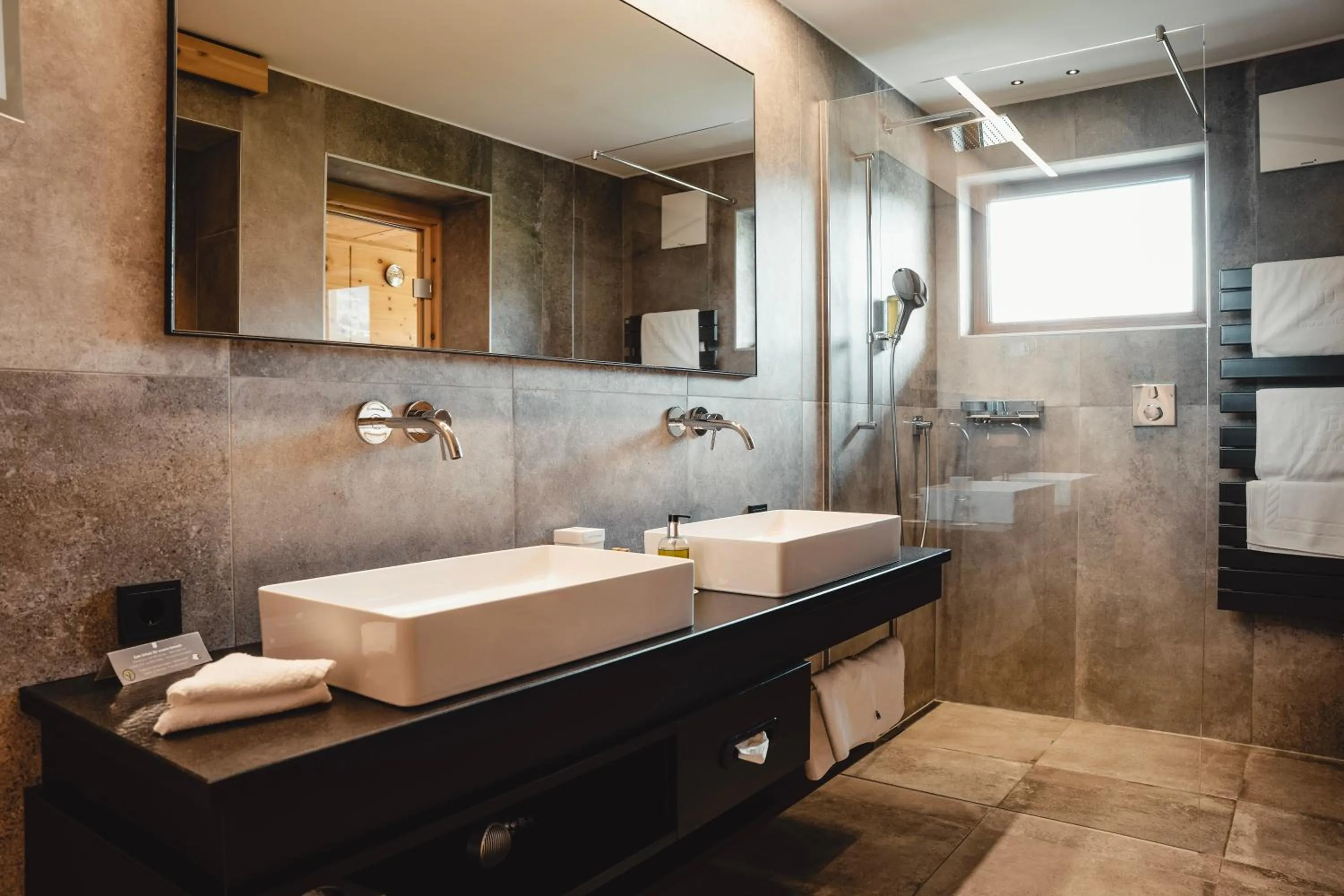 Bathroom in HELD - Hotel & Spa , 4 Sterne Superior, Zillertal